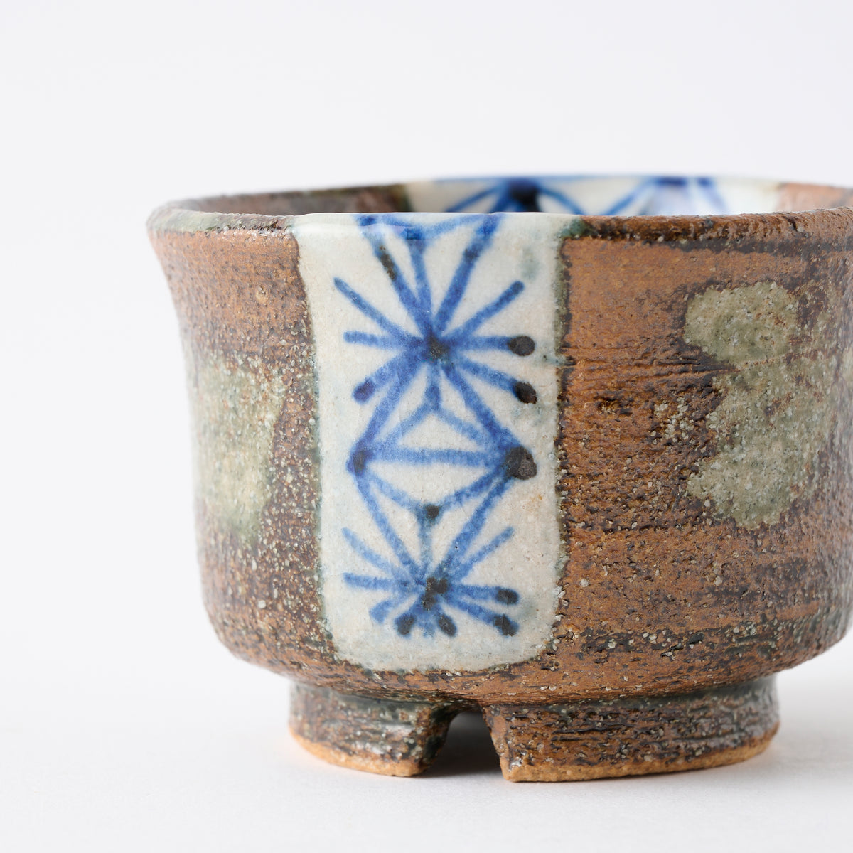 Guinomi Sake-Becher im Hanfblatt-Design