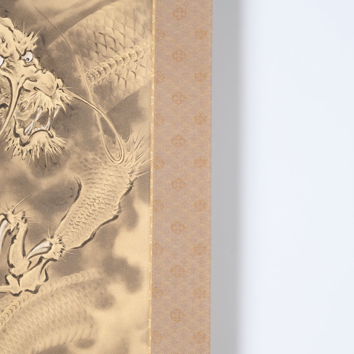Golden Dragon Kakejiku Hanging Scroll