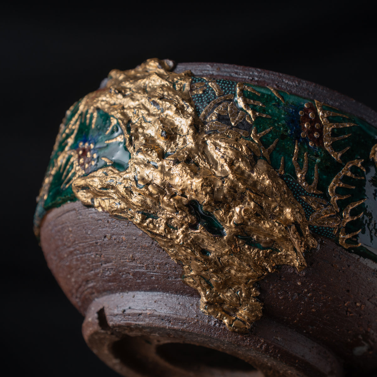 Gold Plum Round Plant Pot