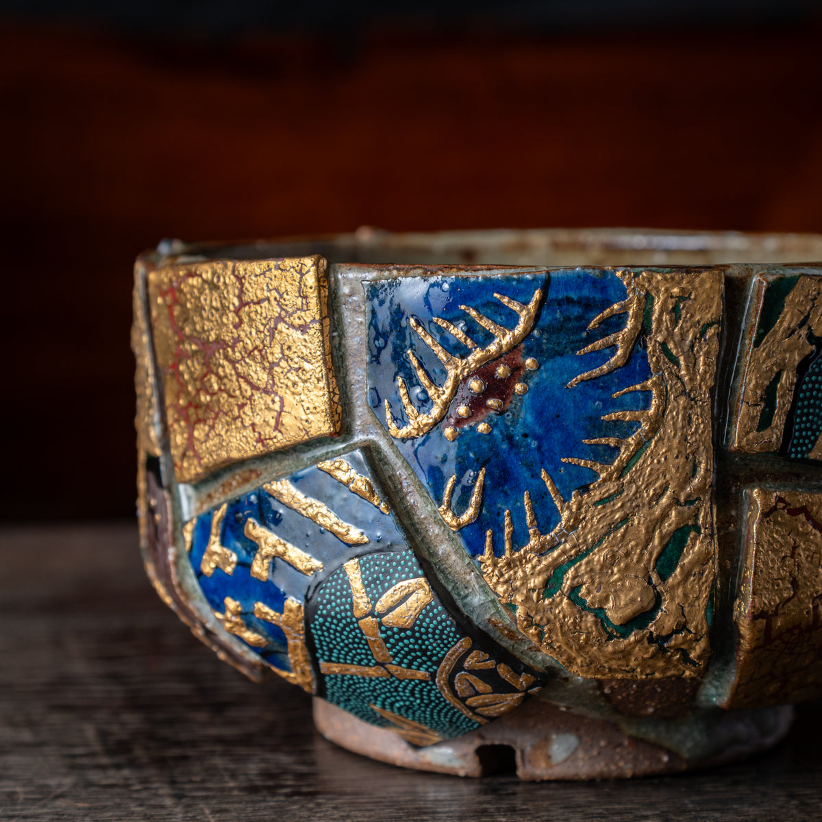 Gold Auspicious Motifs Paneled Plant Pot