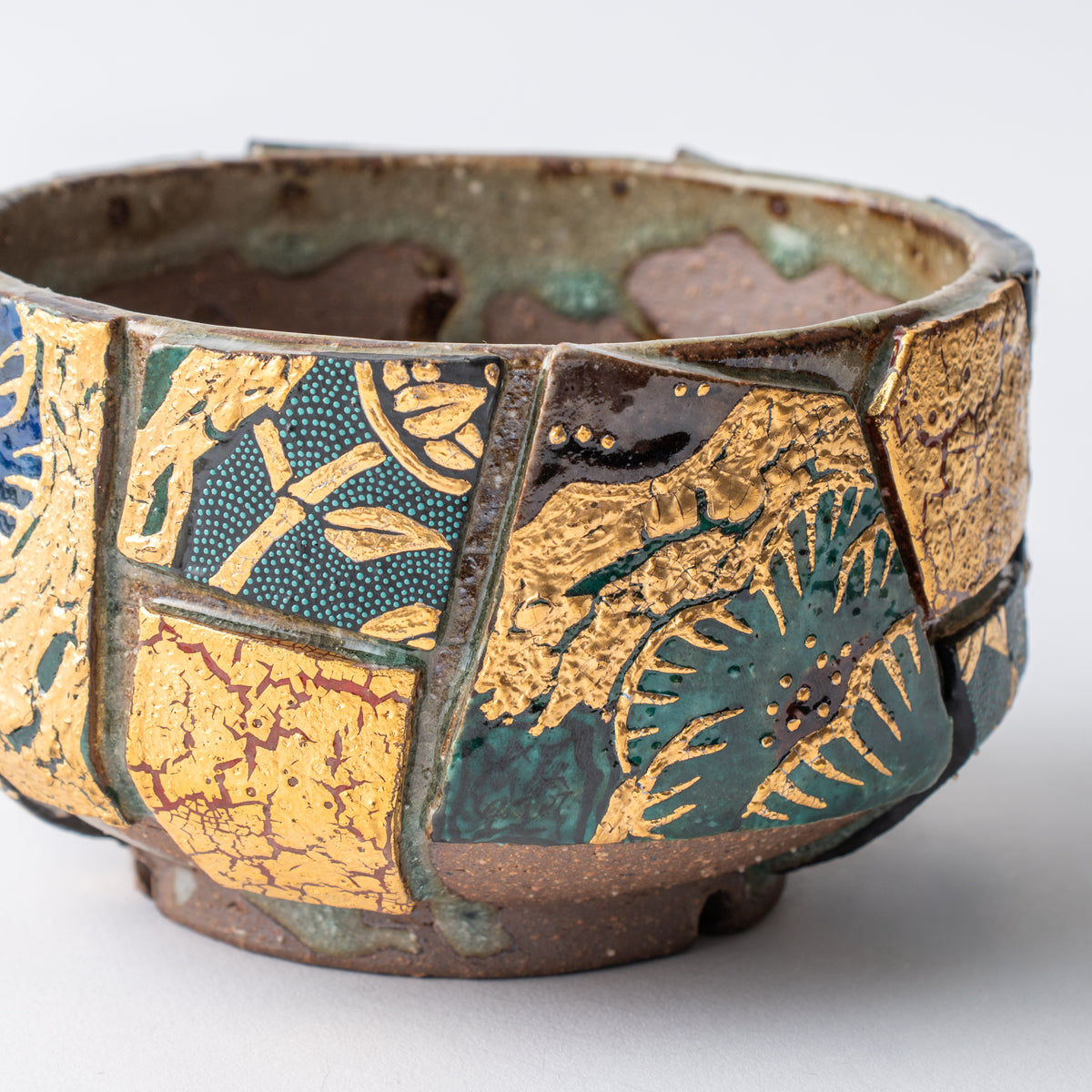 Gold Auspicious Motifs Paneled Plant Pot