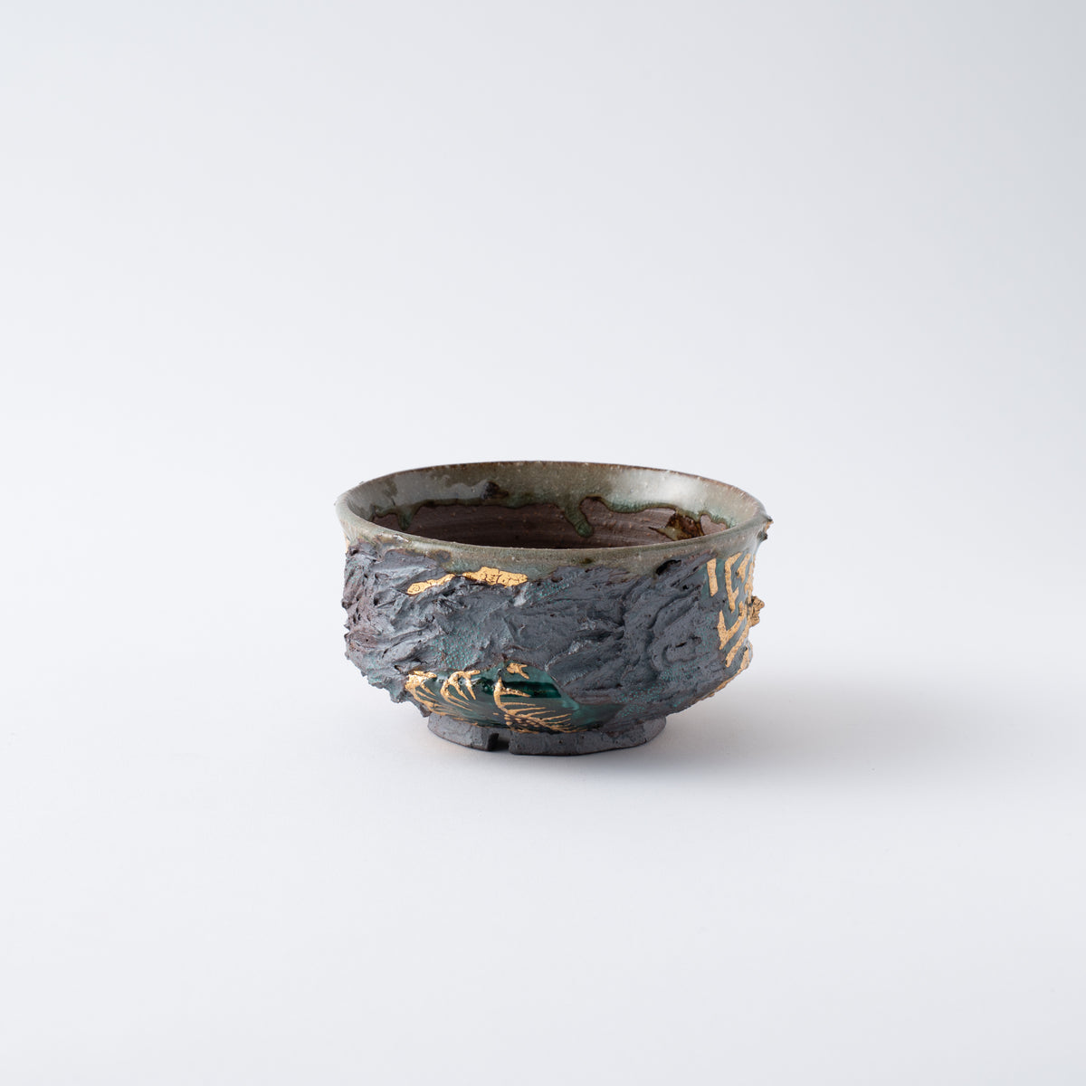 Gold Sayagata Flared Plant Pot
