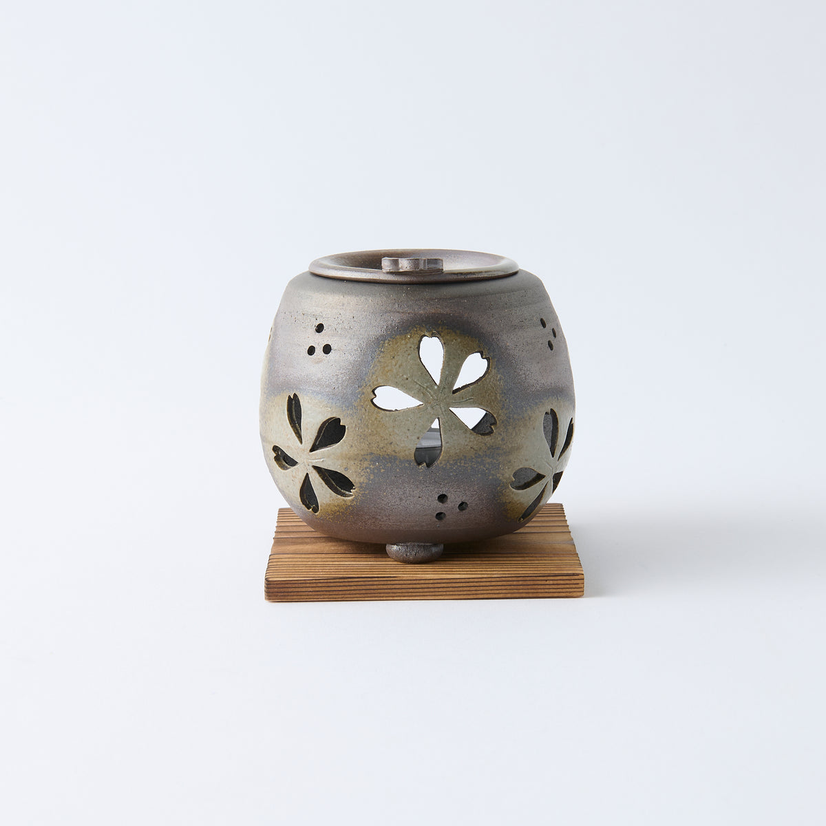 Quemador de incienso de té Chakoro tallado con flor de cerezo