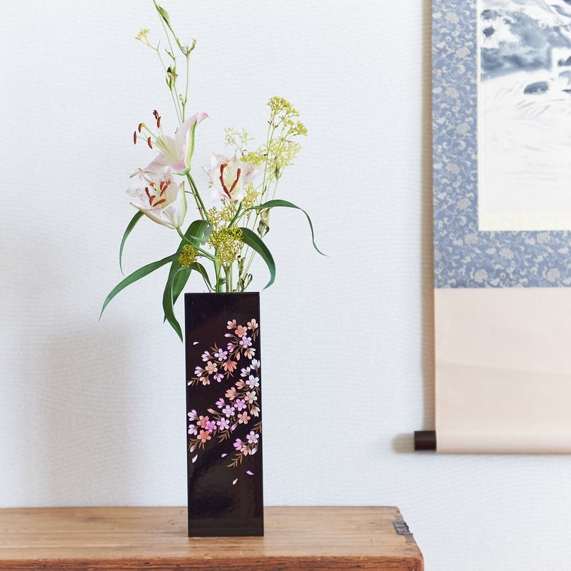 Fukunishi Sobe Sakura Aizu Lacquerware Flower Vase with Tray