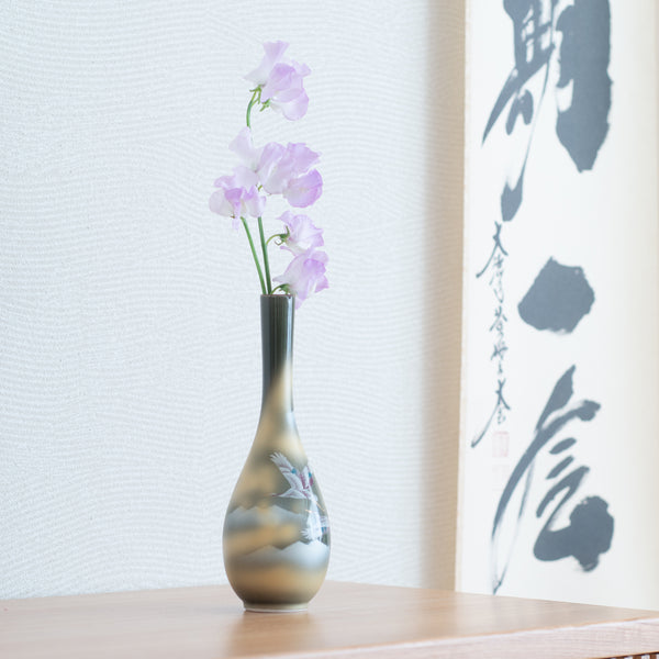 Two Cranes in Sea of Clouds Kutani Japanese Flower Vase