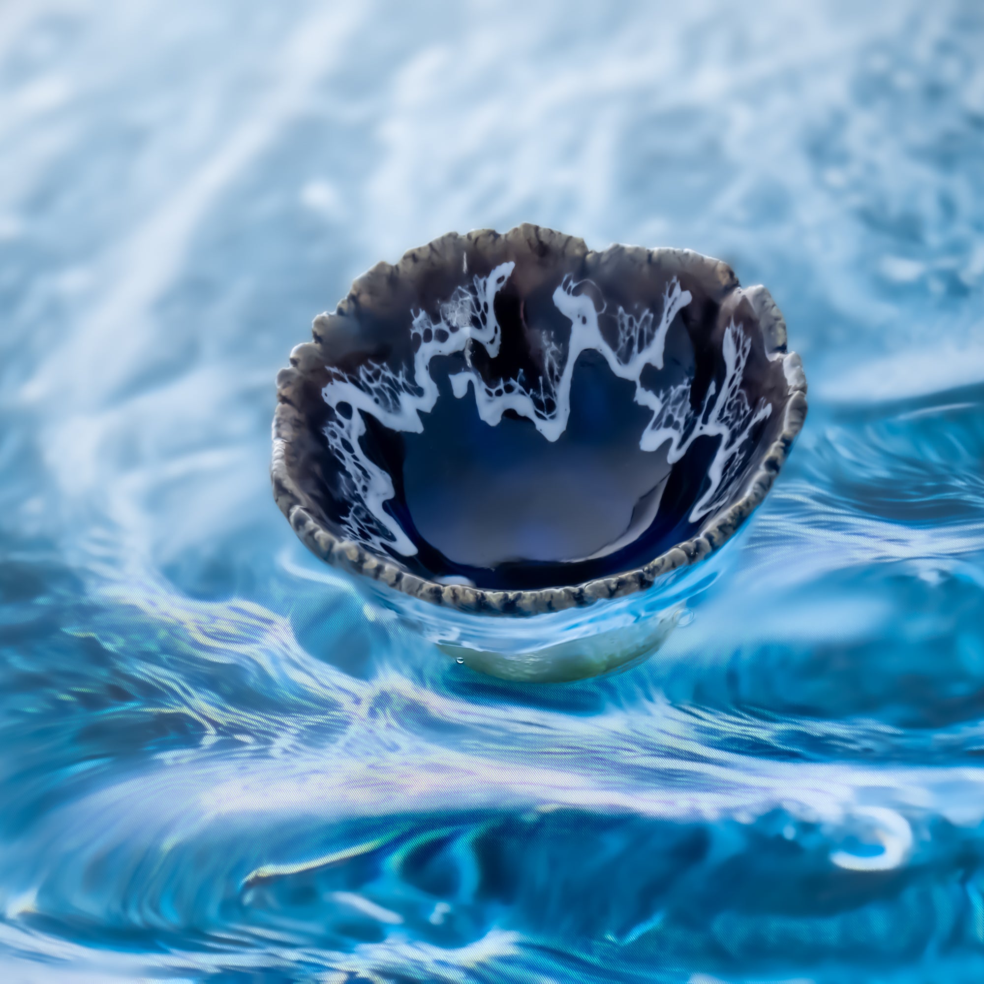 Sazameku Indigo Blue Guinomi Sake Cup