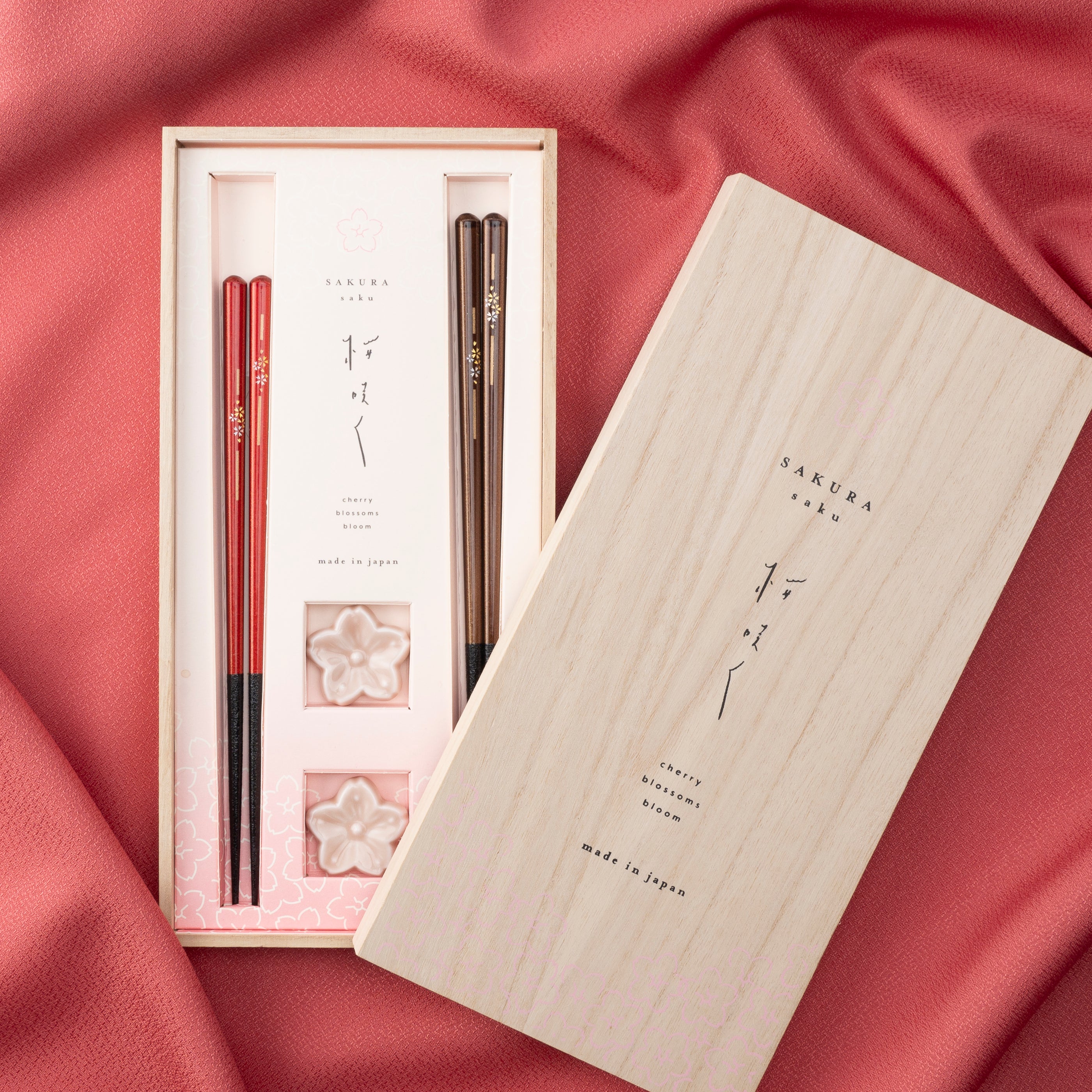 Sakura Petals Chopsticks Pair Set with Chopstick Rests