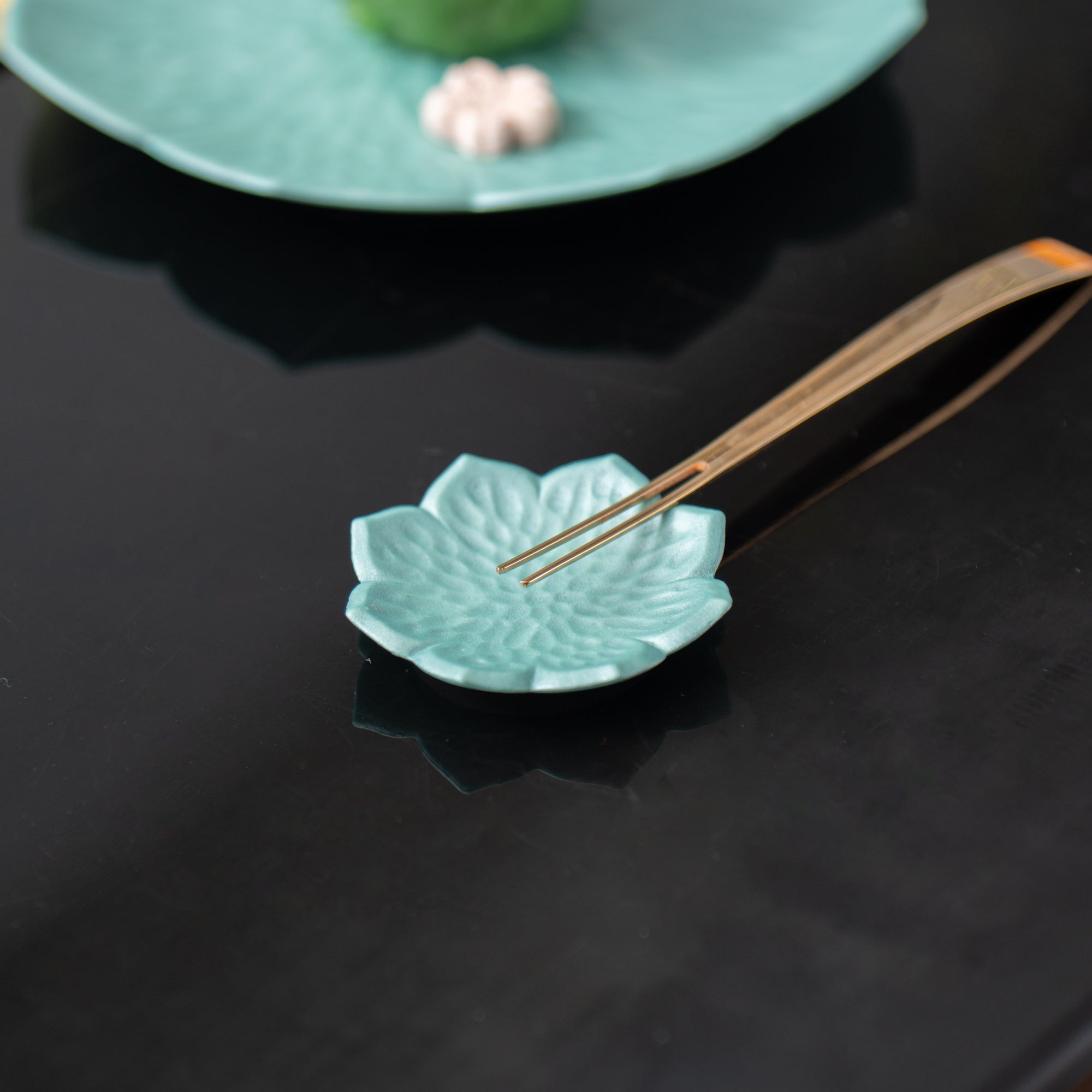 Colorful Kikyo Blossom Chopstick Rest Set