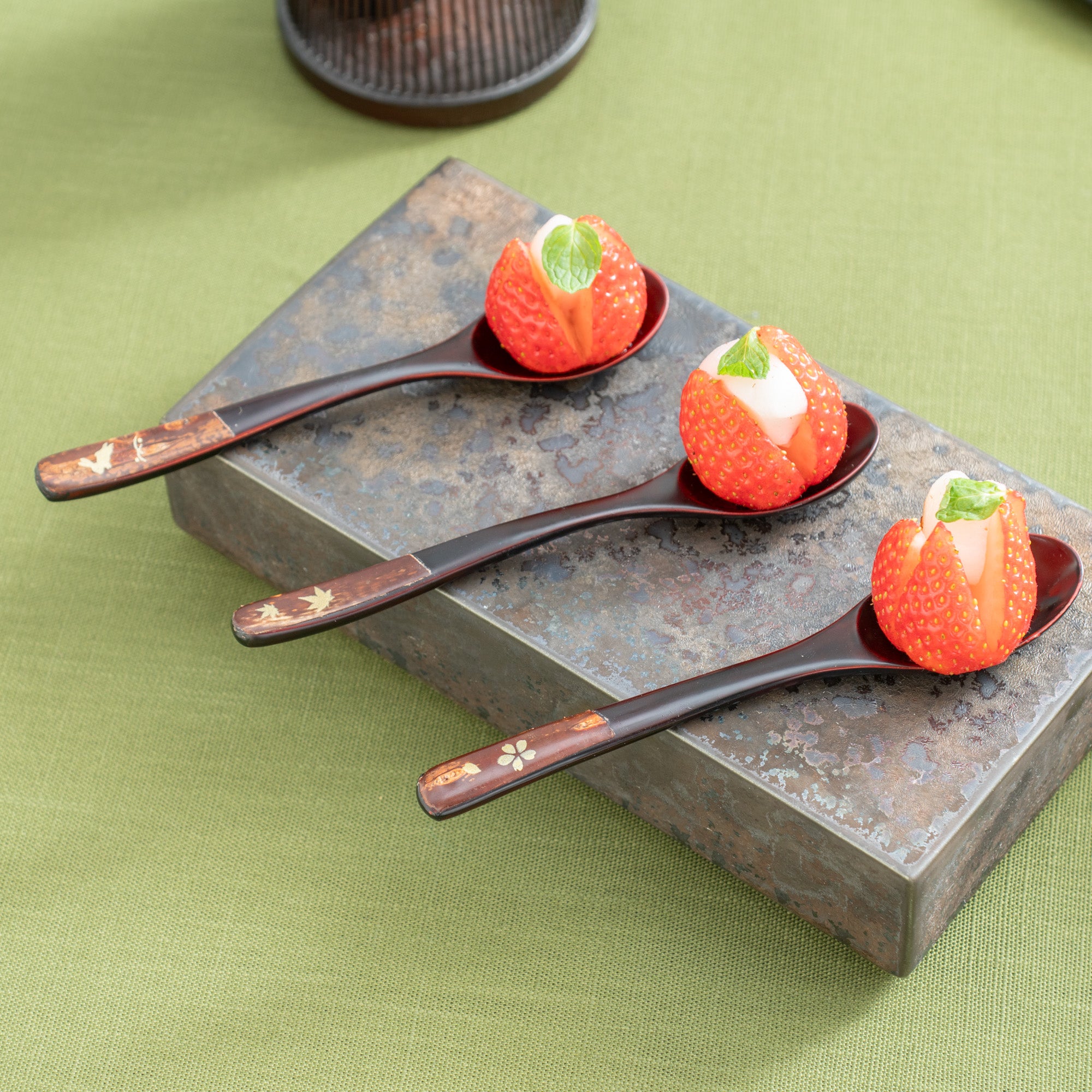 Yatsuyanagi Lacquered Akita Cherry Bark Work Wooden Dessert Spoon