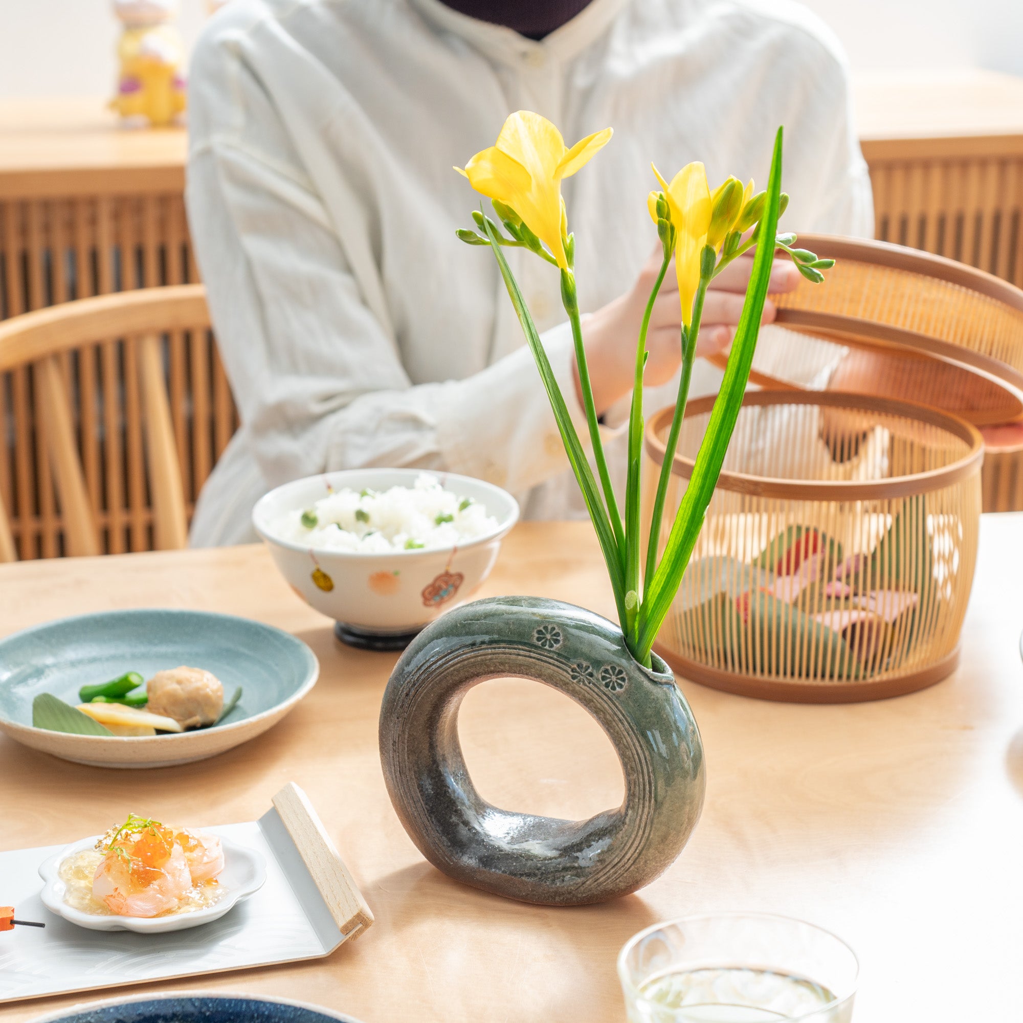 Green Ring Shigaraki Ware Small Flower Vase