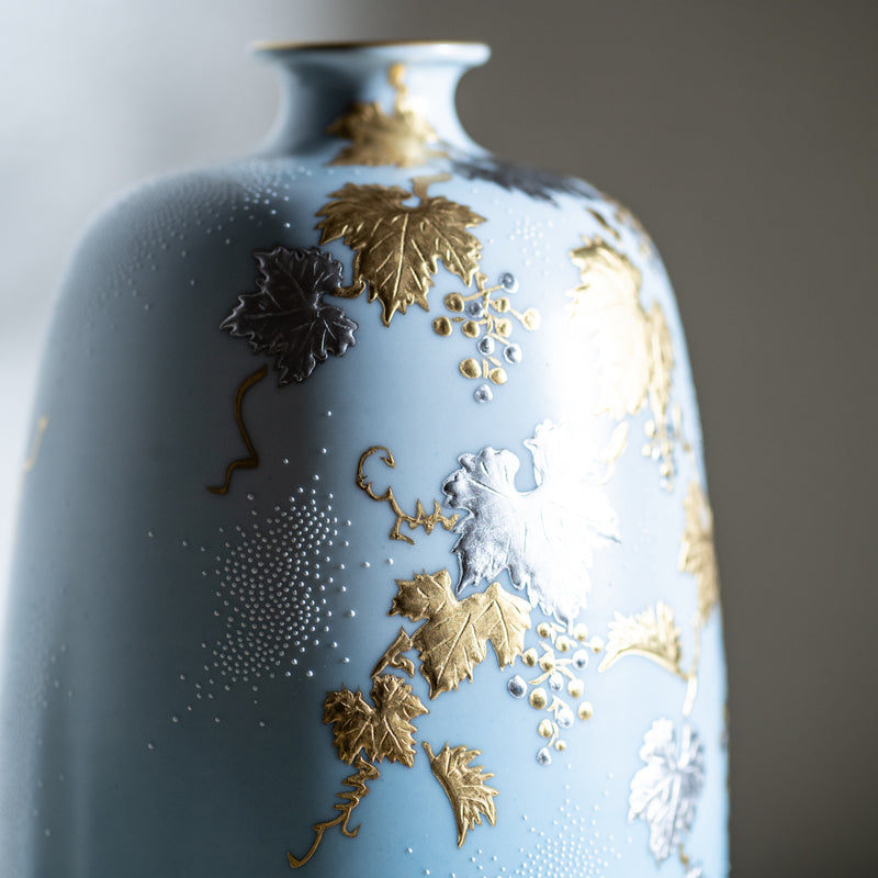 Nakada Kingyoku Torquoise Morikin Shirochibu Grape Pattern Vase