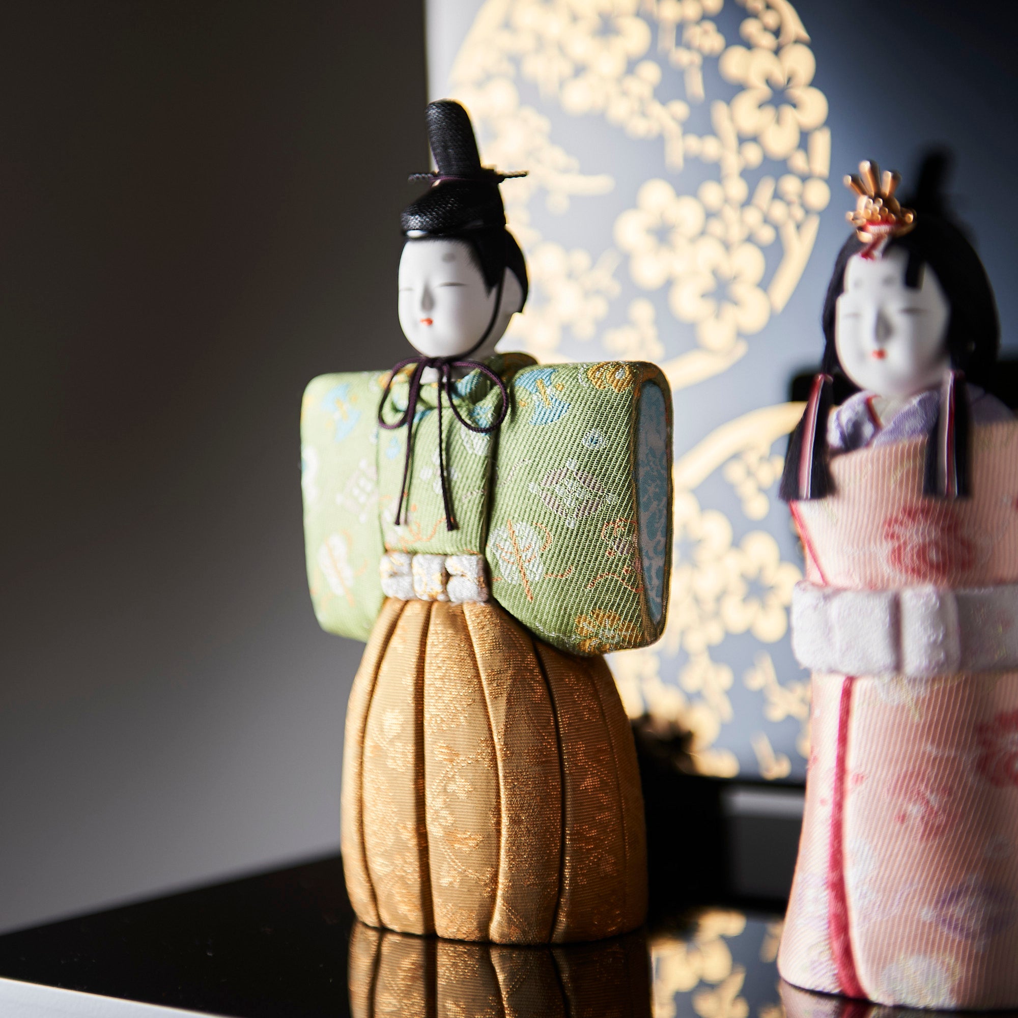 Standing Hina Dolls with Maki-e Plum Blossom Screen