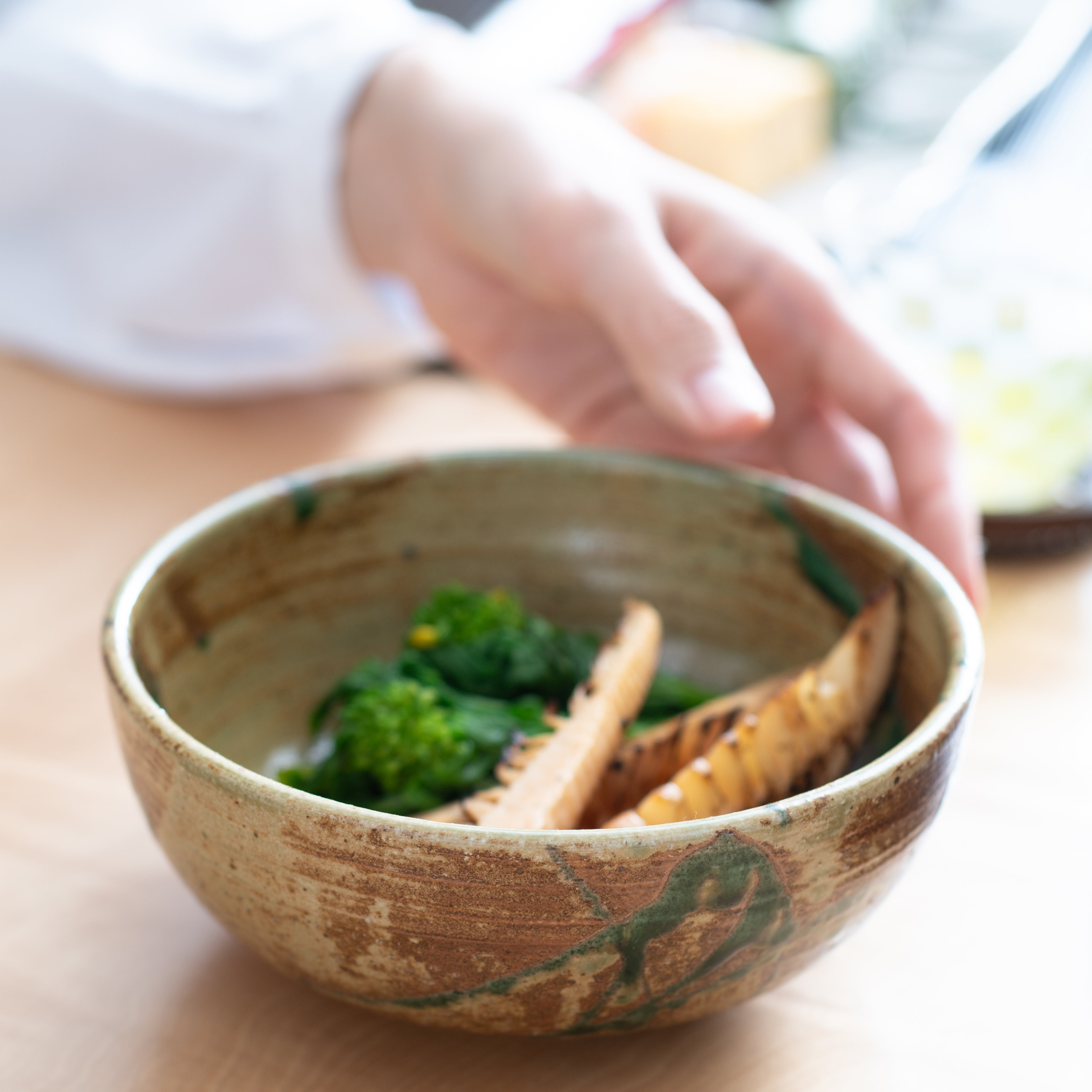 Brown Water Plant Serving Bowl