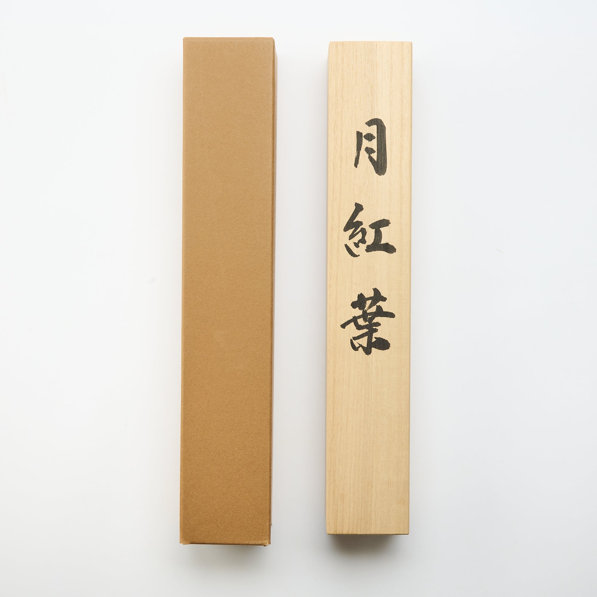 Kakejiku-Hängerolle mit mondbeschienenen Herbstblättern