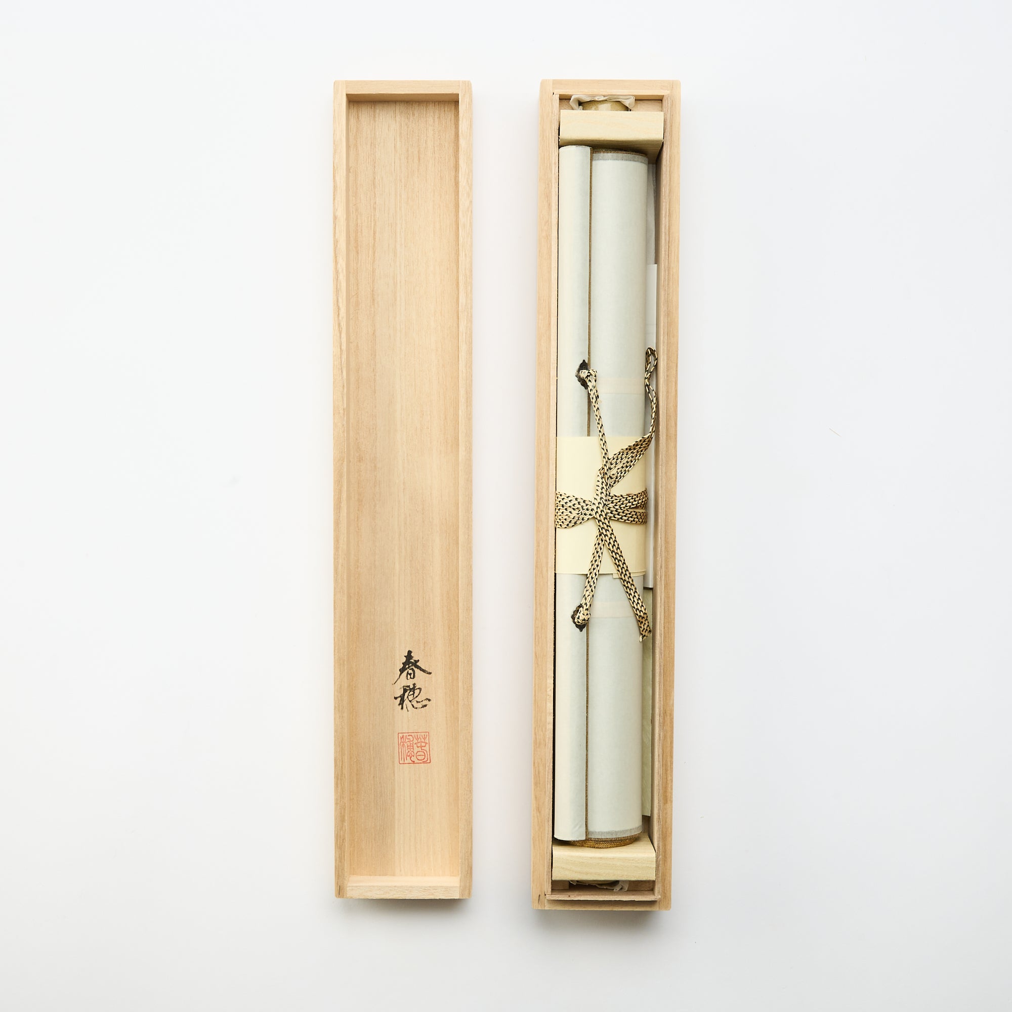 Warbler Among Plum Blossoms Kakejiku Hanging Scroll