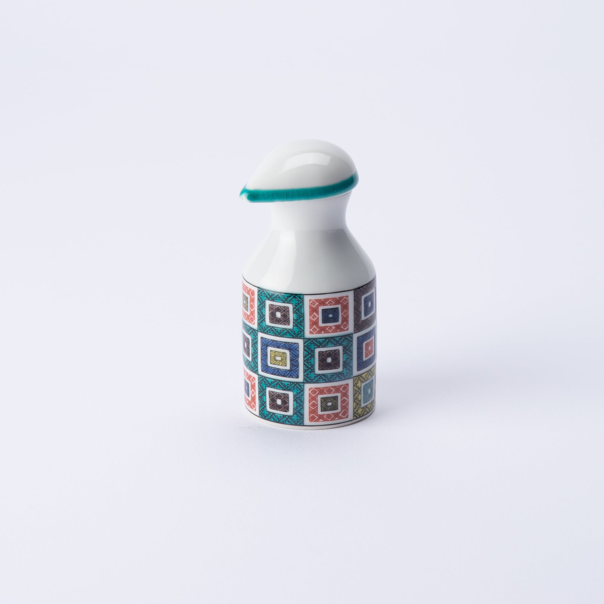 Patterned Soy Sauce Dispenser