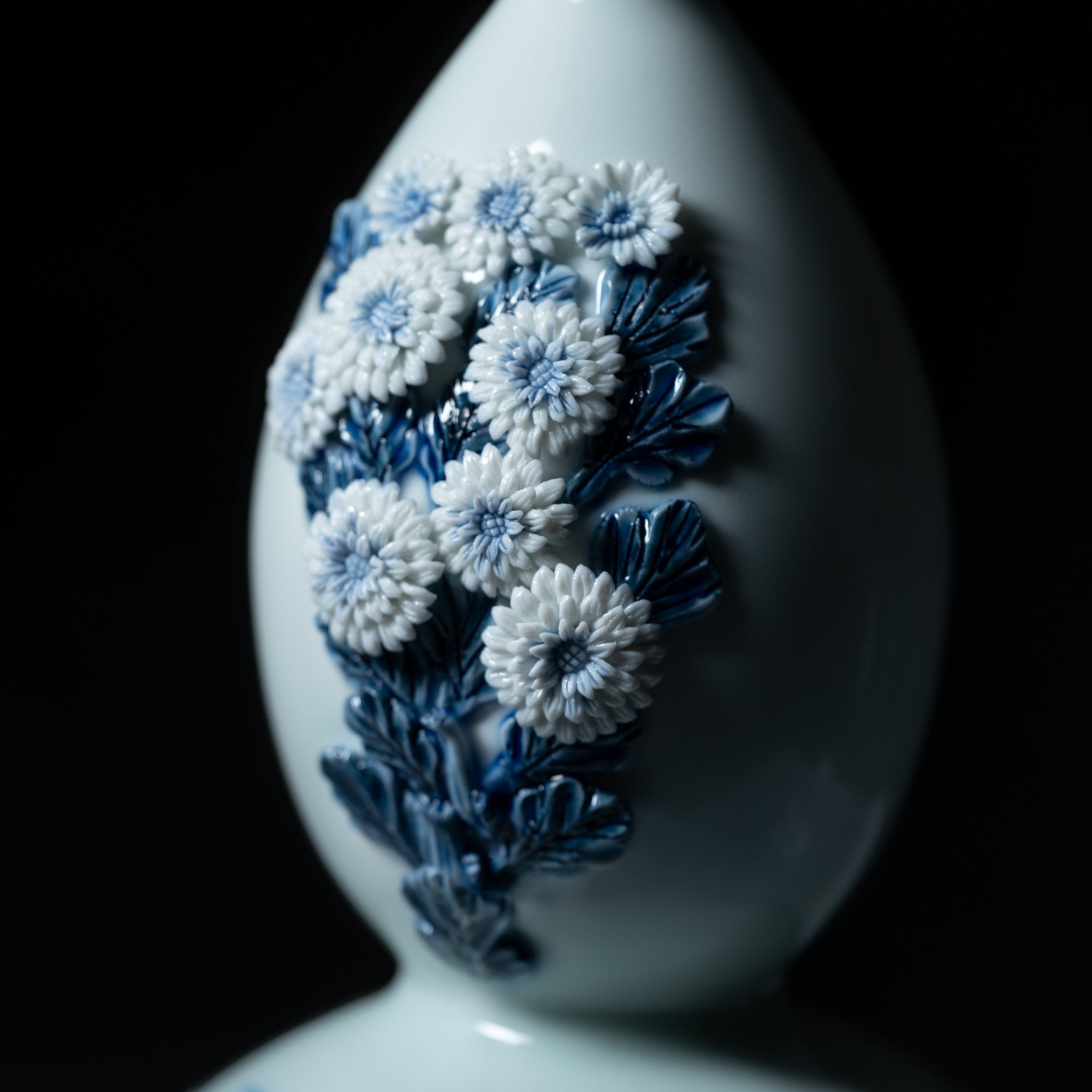 Hirado Chrysanthemum and Running Water Flower Vase