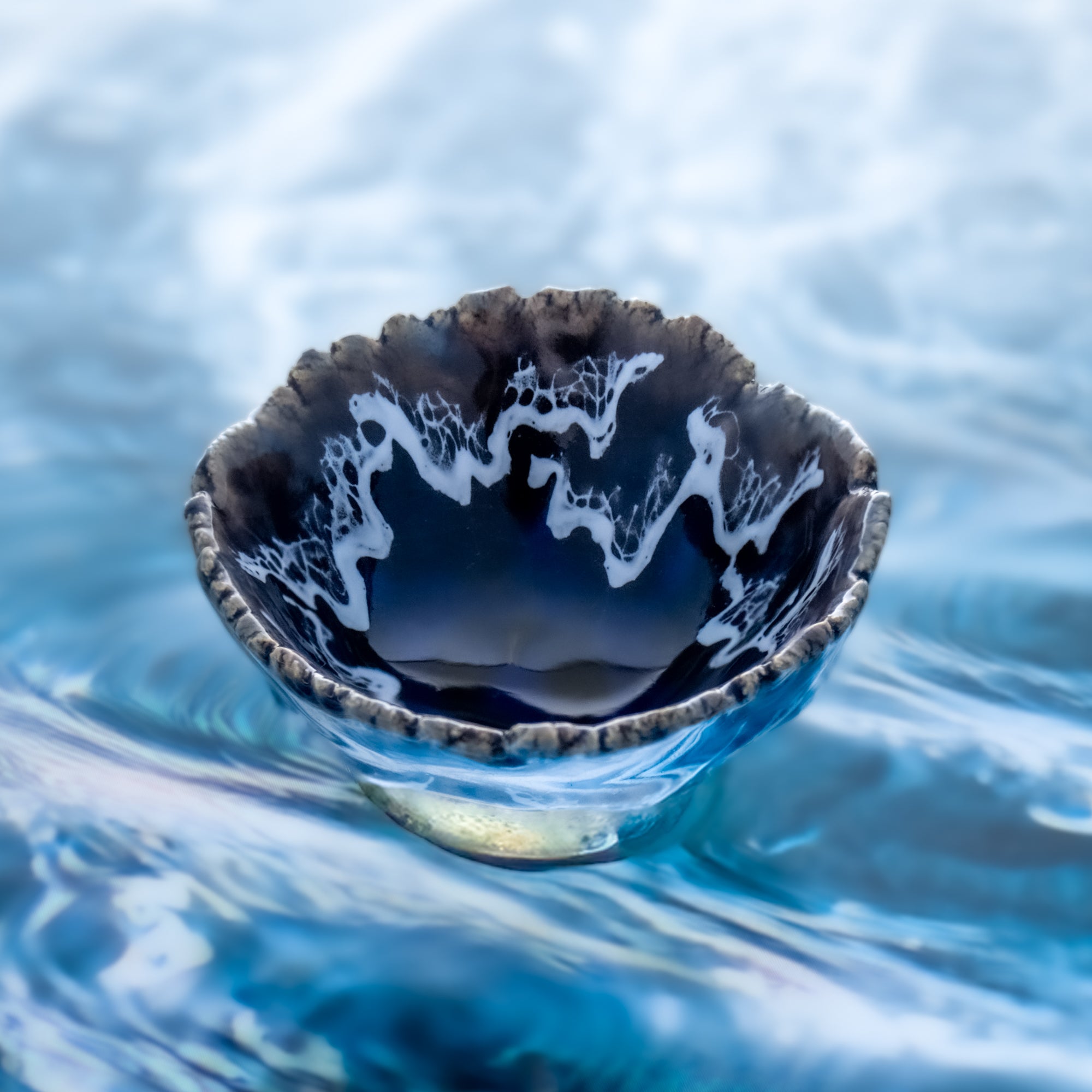 Sazameku Indigo Blue Guinomi Sake Cup