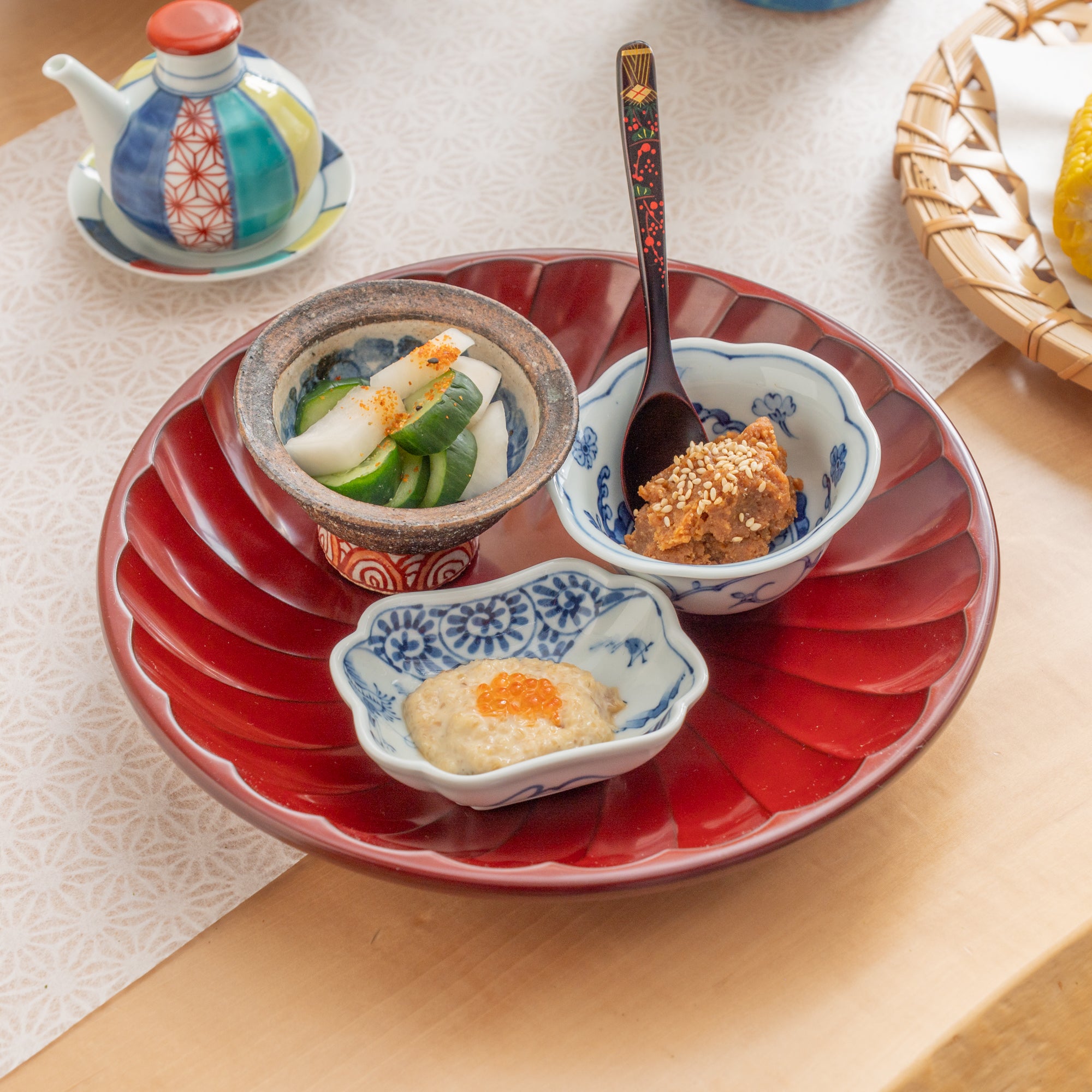 Chrysanthemum Shaped Dinner Plate