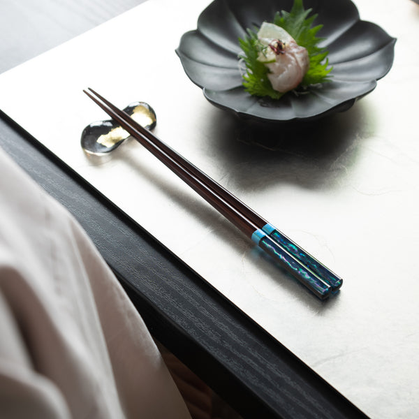 Luxury and Traditional Chopsticks Gift Wakasa Lacquered Shikki Kujyaku