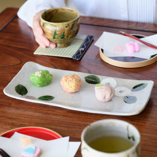 Musashi Kiln Camellia Mino Ware Long Plate