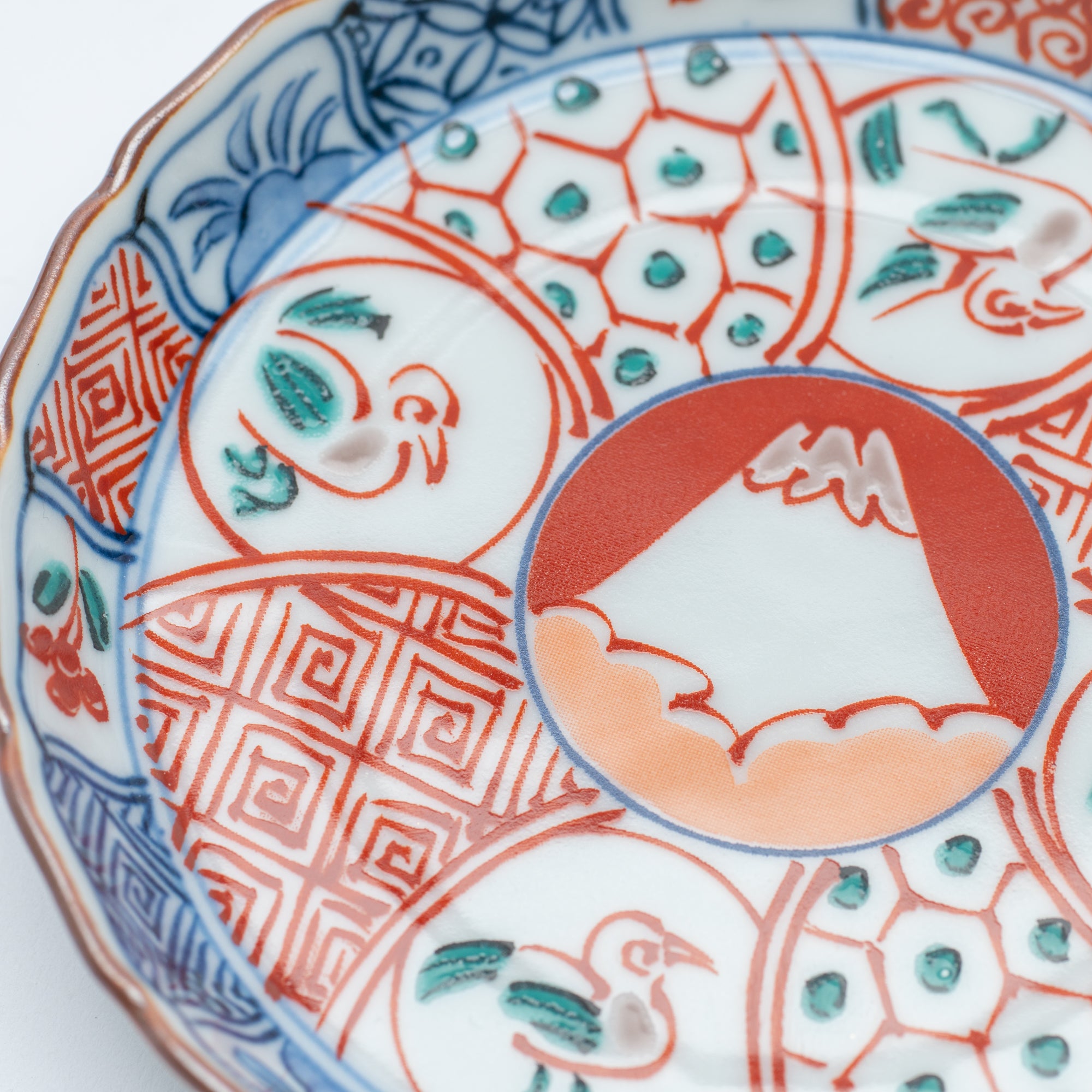 Auspicious Motifs with Mt. Fuji Sauce Plate