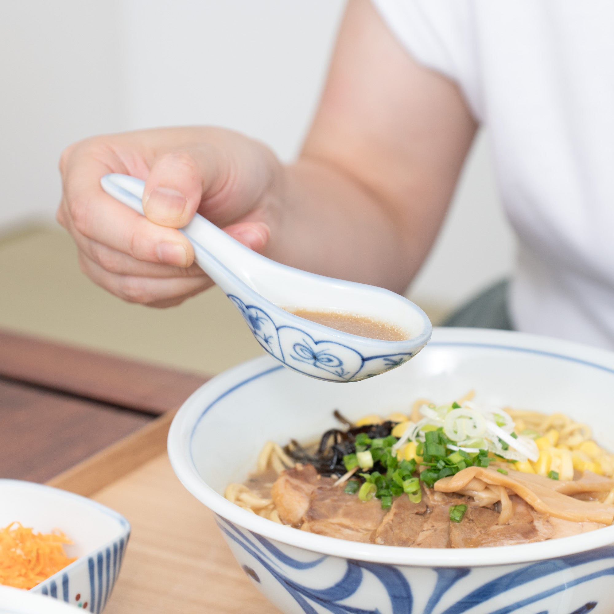 Traditional Patterned Ramen Spoon with Spoon Rest