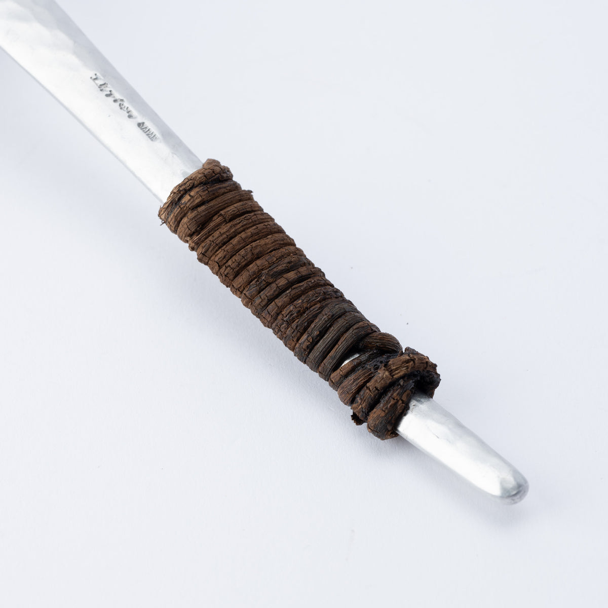 Cuchara para servir de aluminio martillado