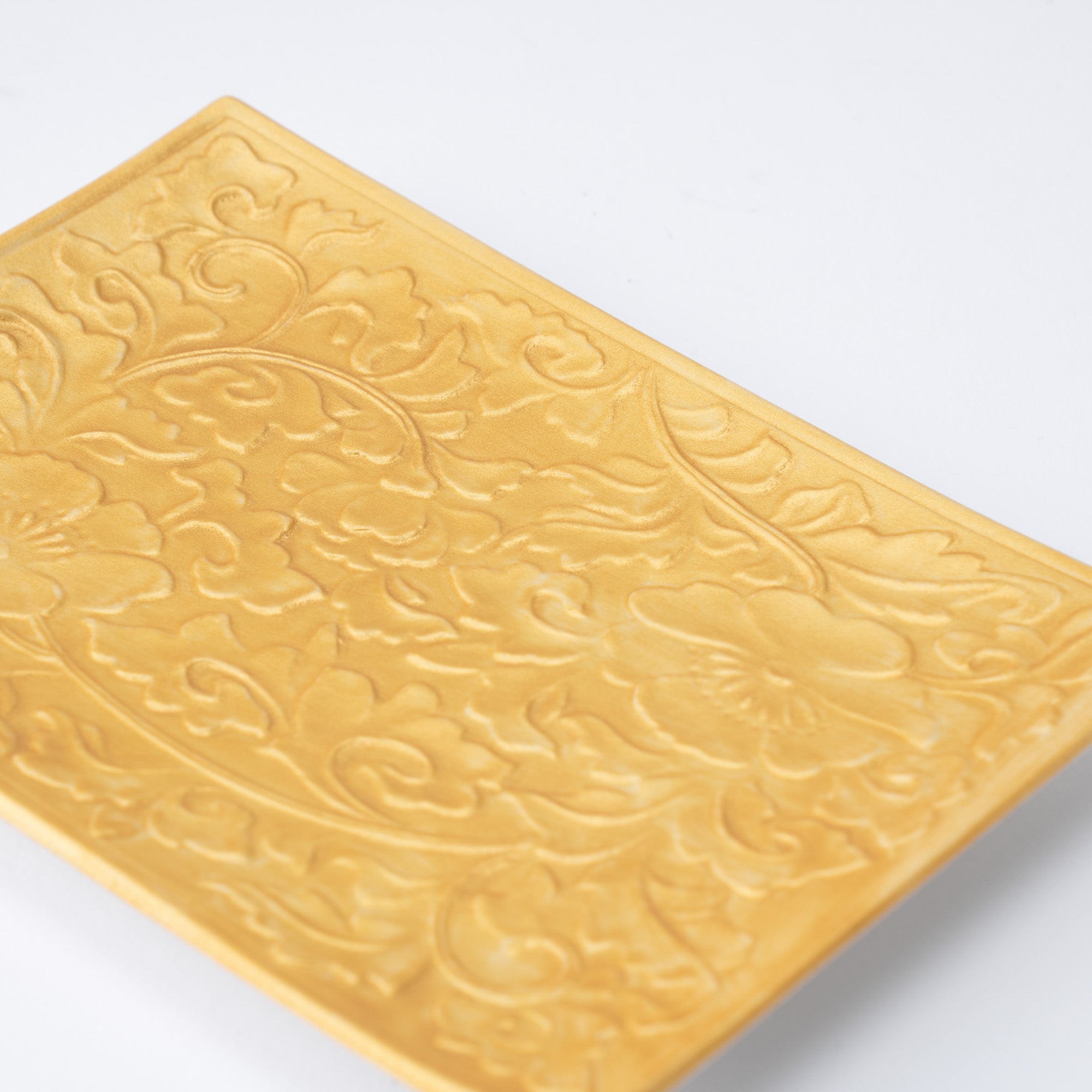 Rectangle Gold Sarasa Pattern Plate