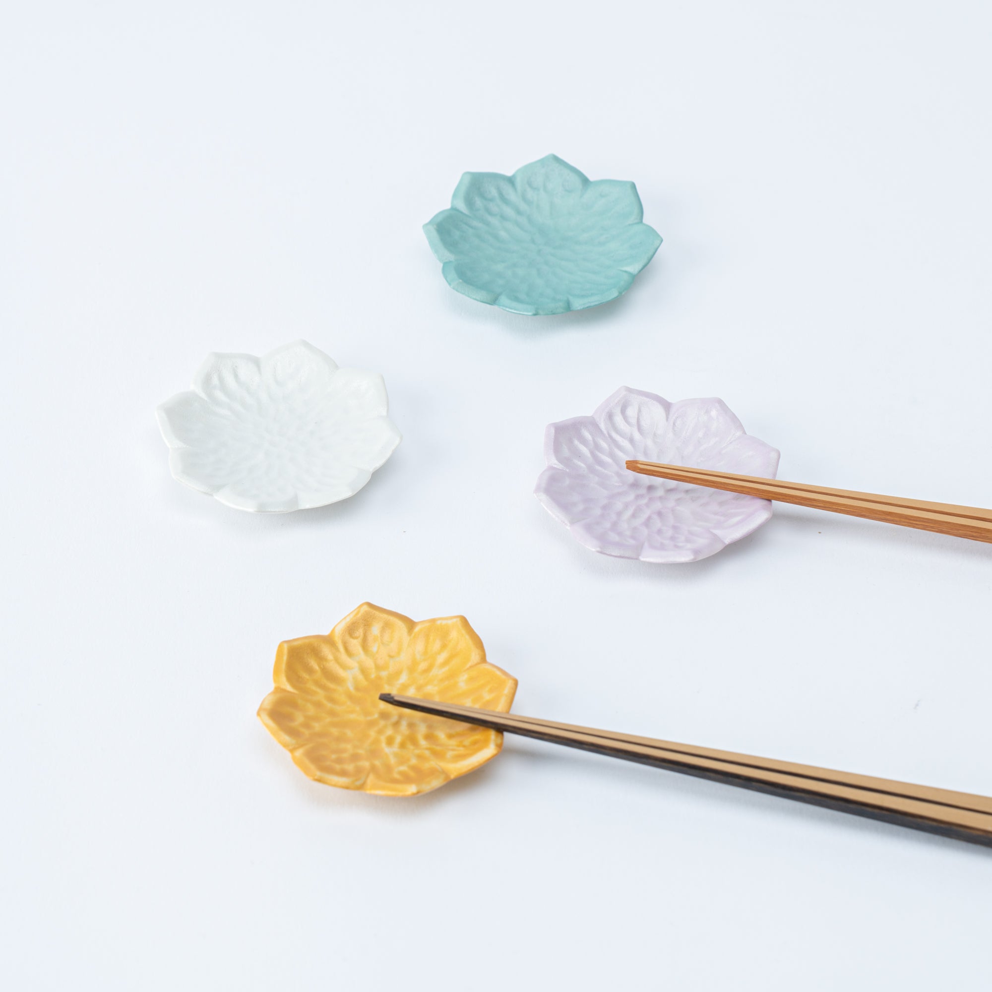 Colorful Kikyo Blossom Chopstick Rest Set