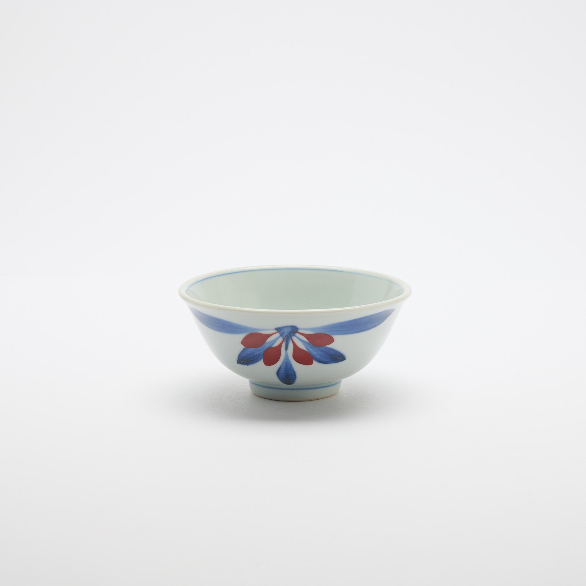 Red and Indigo Chrysanthemum Rice Bowl