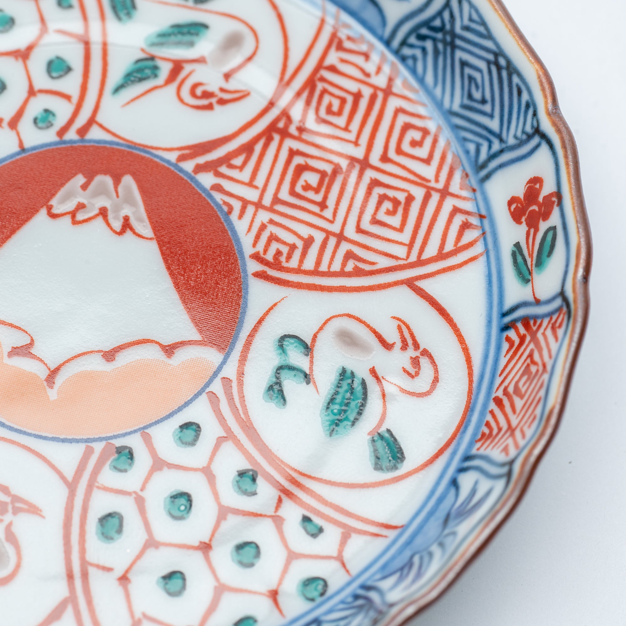 Auspicious Motifs with Mt. Fuji Sauce Plate