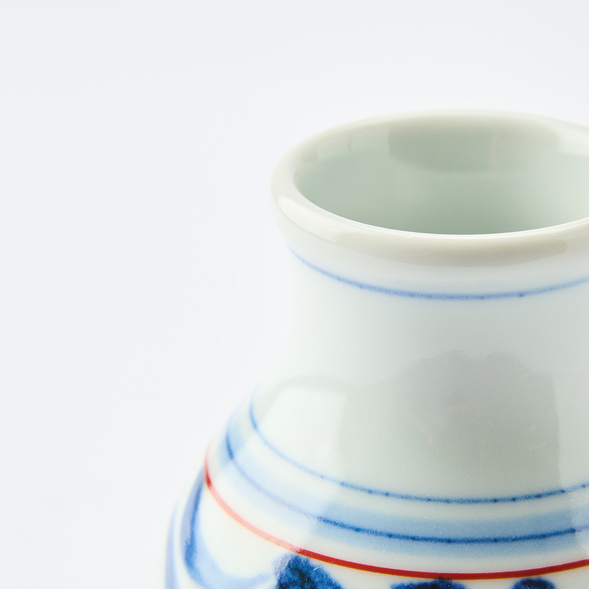 Traditional Patterned Sauce Bottle 7.8 fl oz