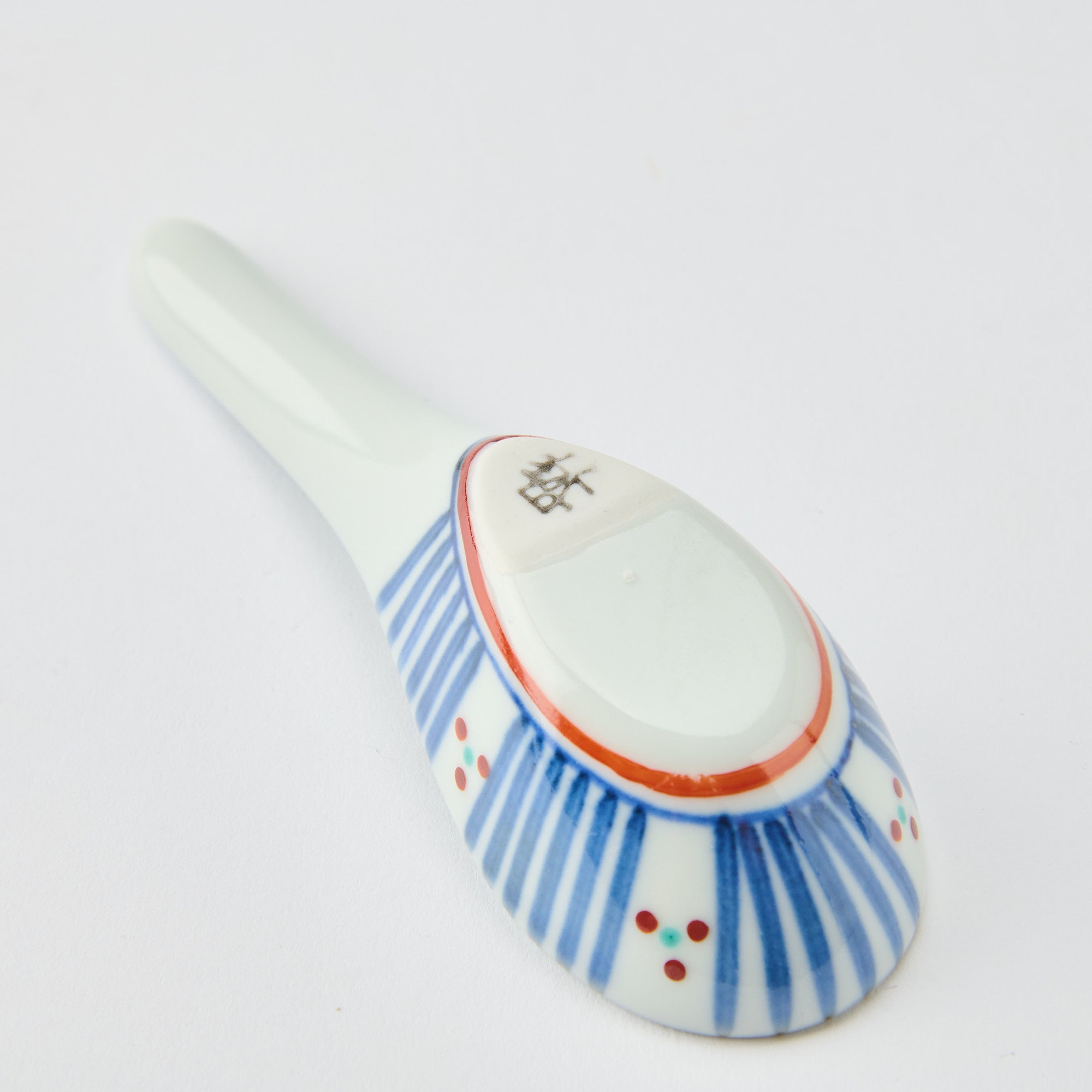 Traditional Patterned Ramen Spoon with Spoon Rest