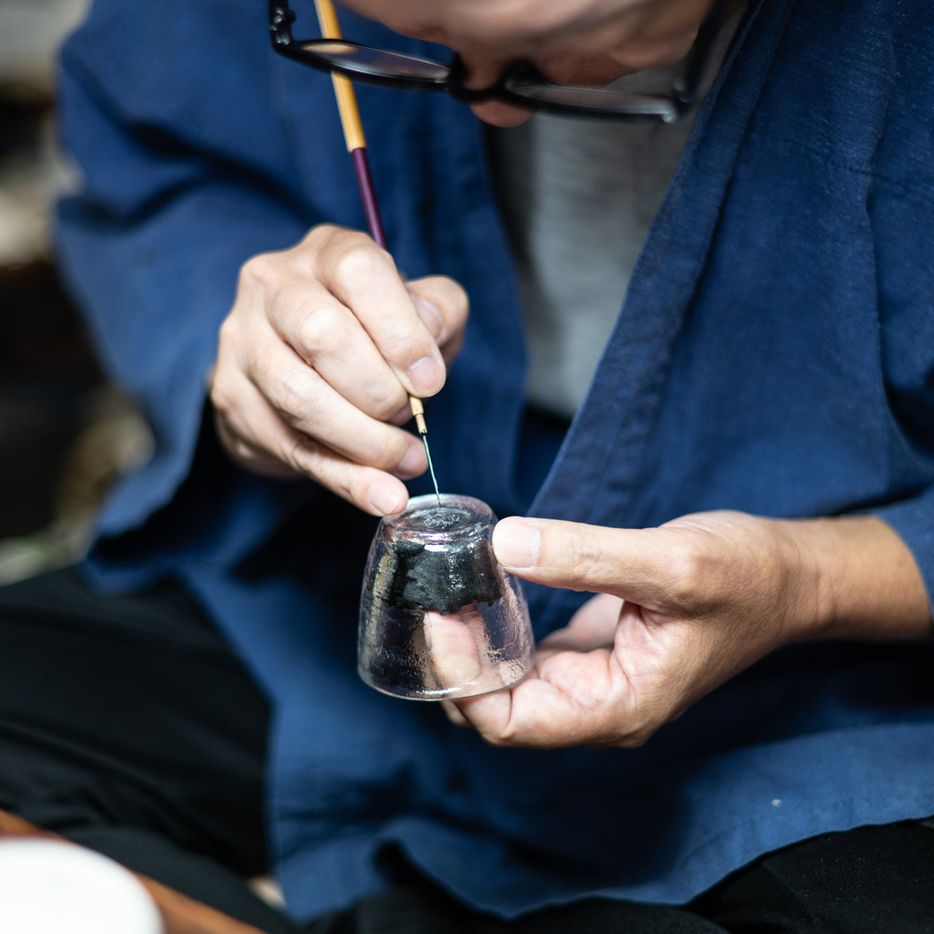 Yoshita Kasho Crane Maki-e Glass Sake Cup