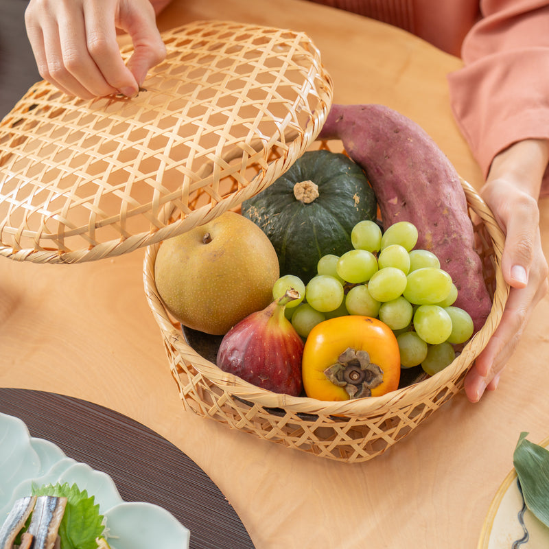 Bamboo Basket with lid 9.4in