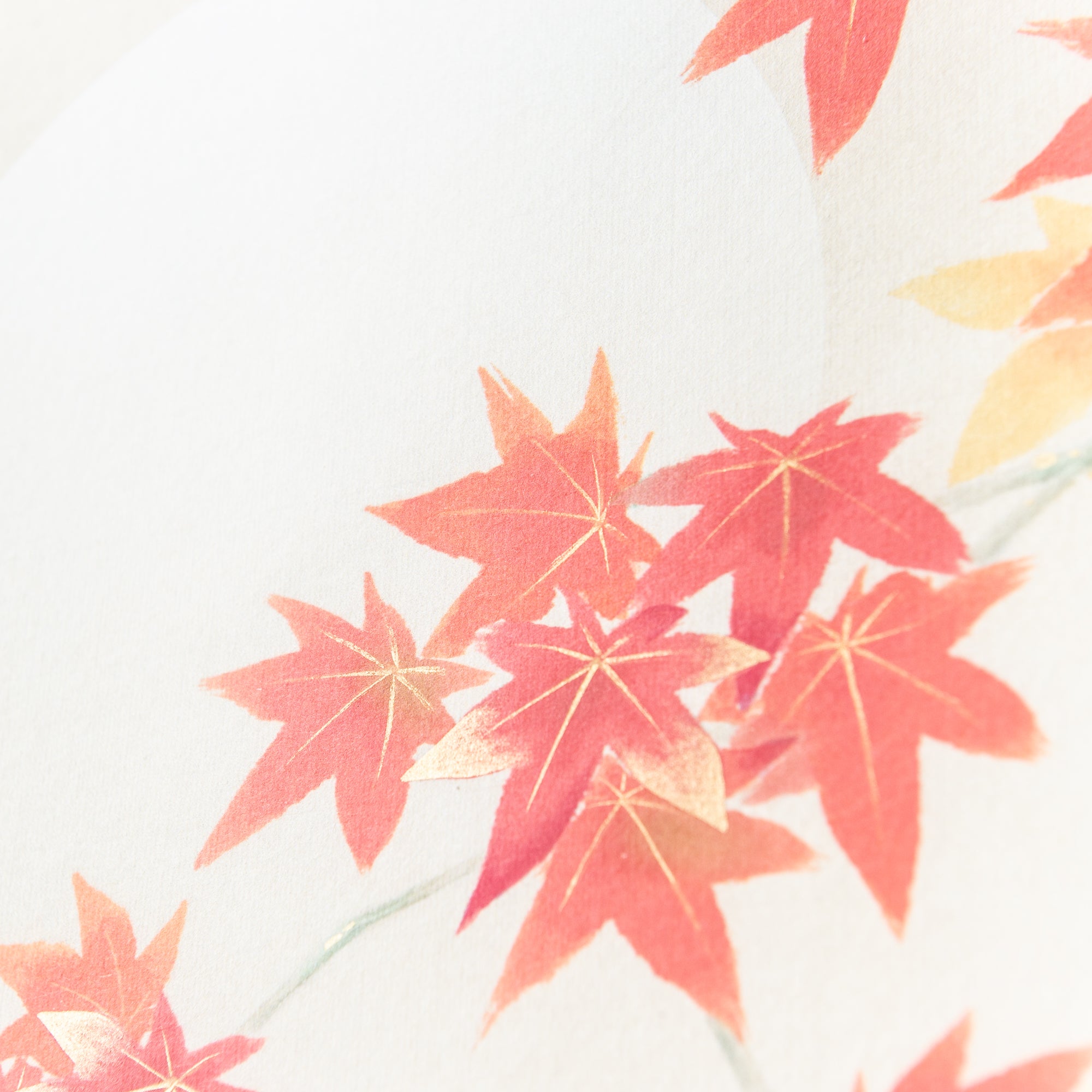 Kakejiku-Hängerolle mit mondbeschienenen Herbstblättern
