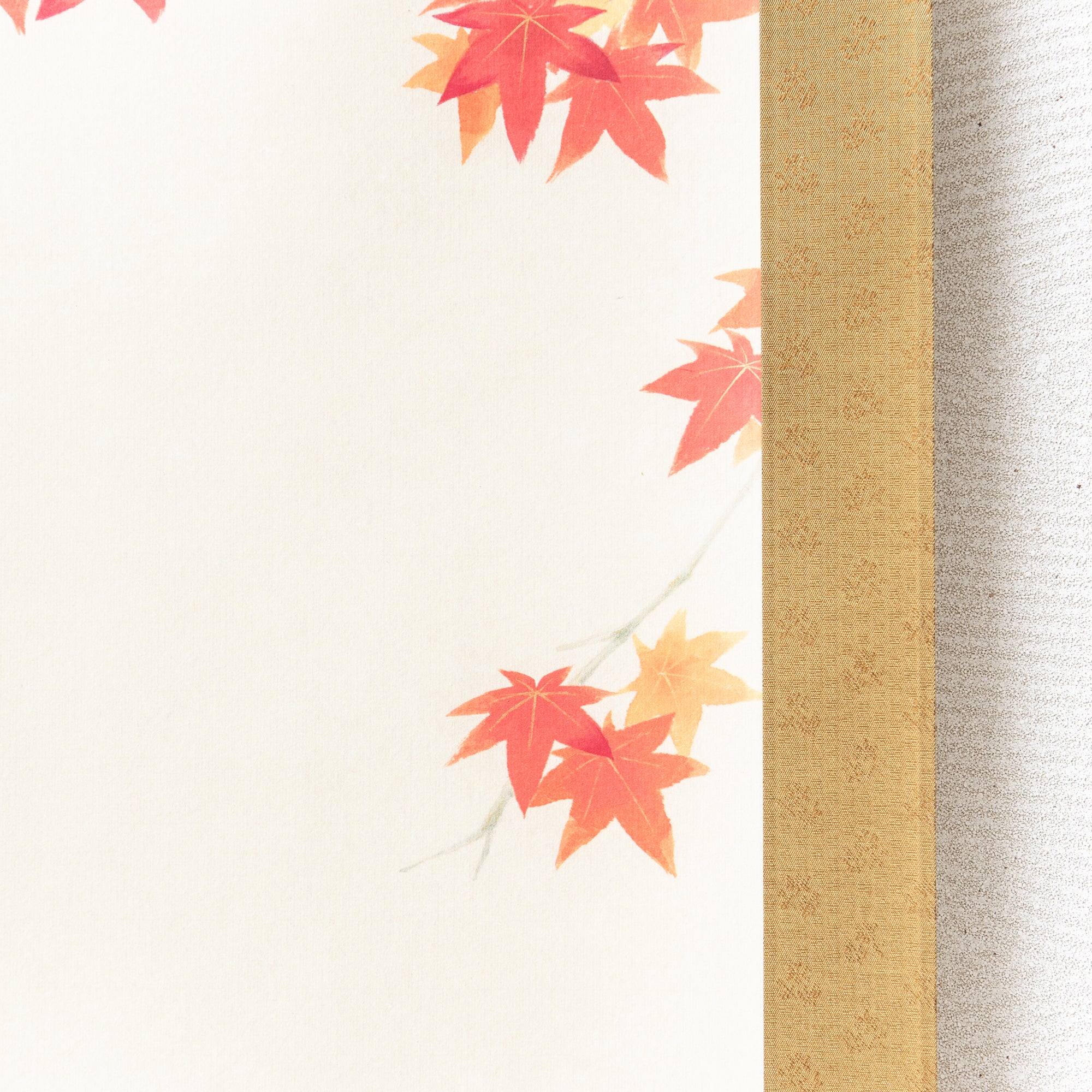 Kakejiku-Hängerolle mit mondbeschienenen Herbstblättern