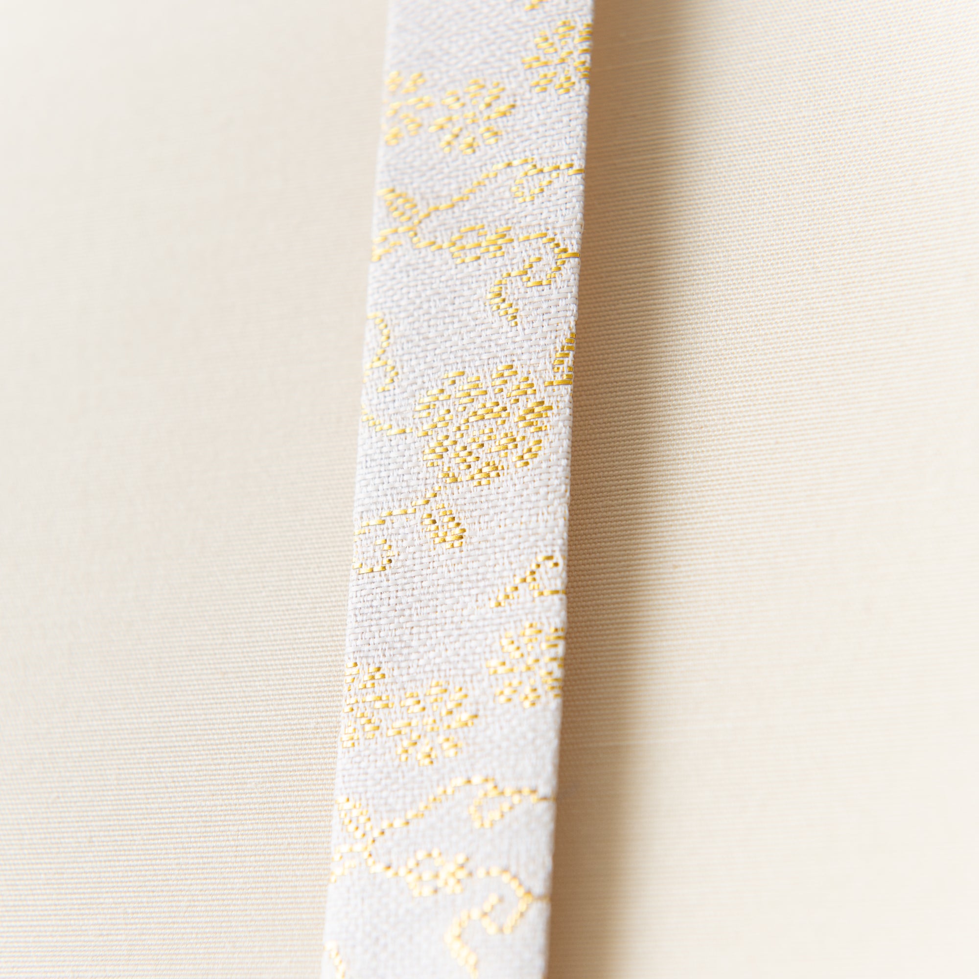 Warbler Among Plum Blossoms Kakejiku Hanging Scroll