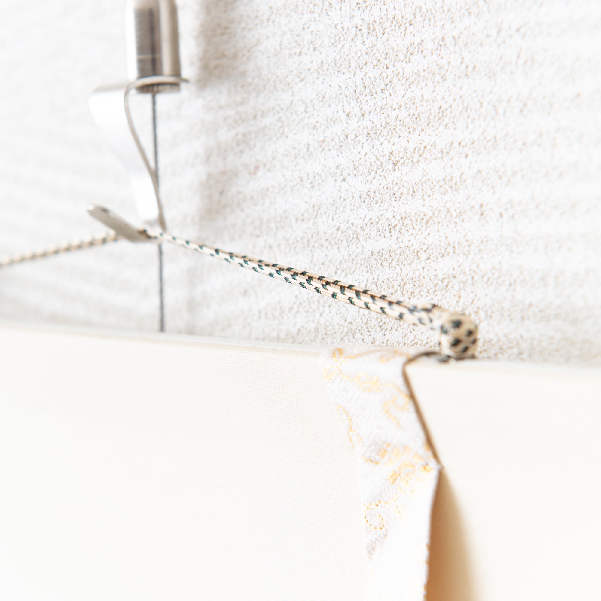 Warbler Among Plum Blossoms Kakejiku Hanging Scroll