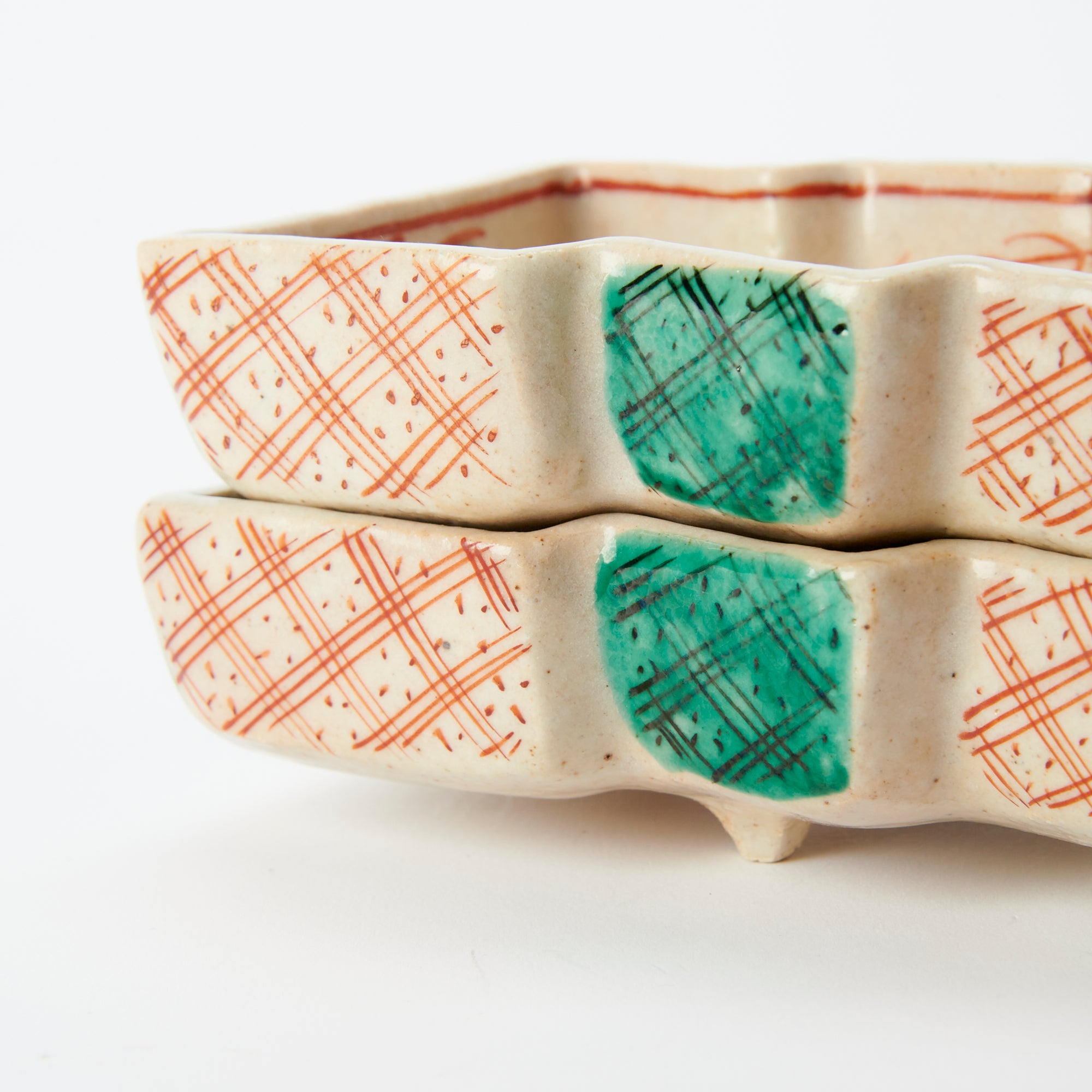 Auspicious Akae Faceted Side Plate