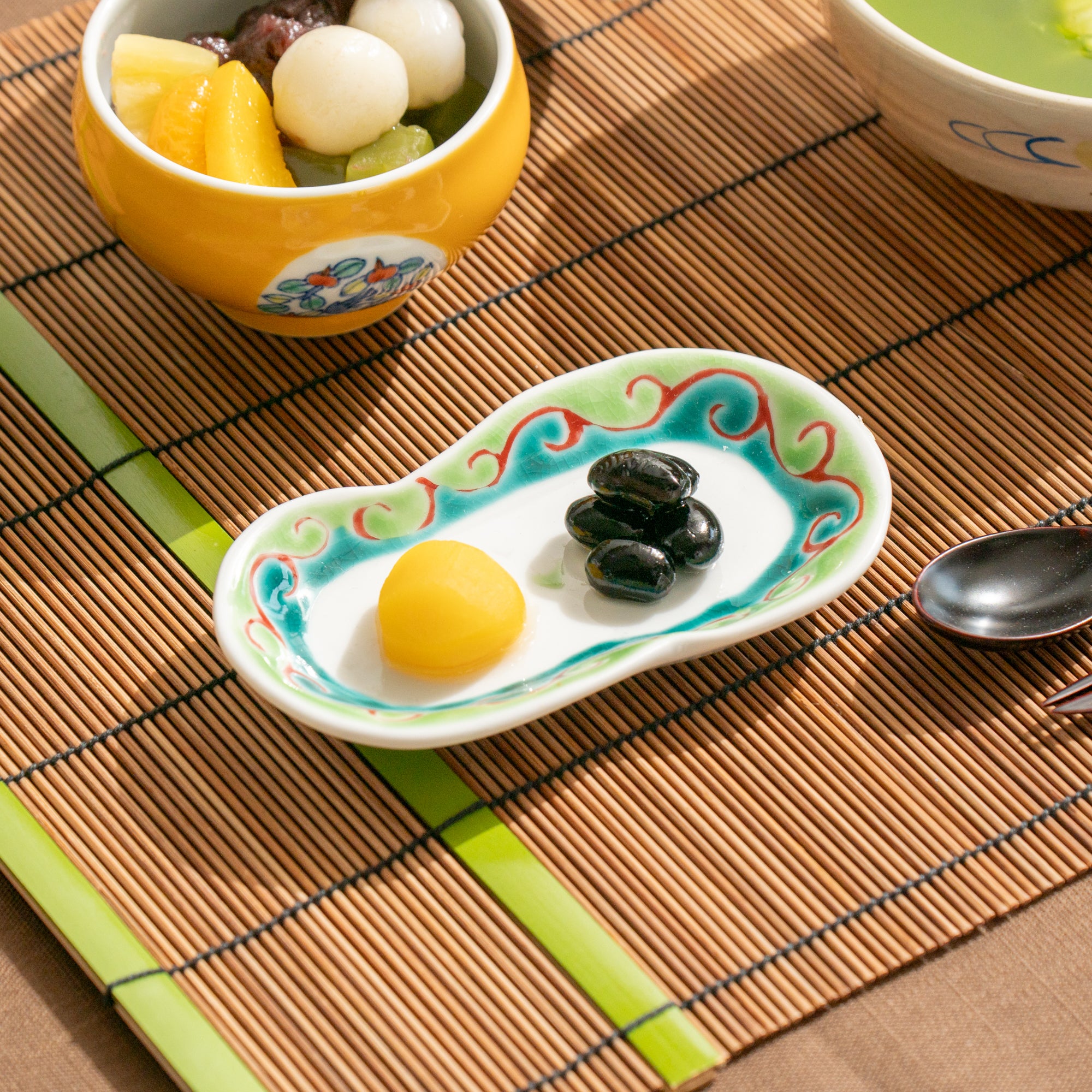 Vivid Daruma-shaped Sauce Plate