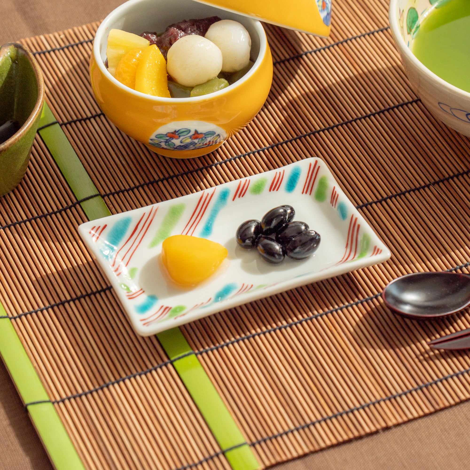 Auspicious Pattern Rectangle Sauce Plate