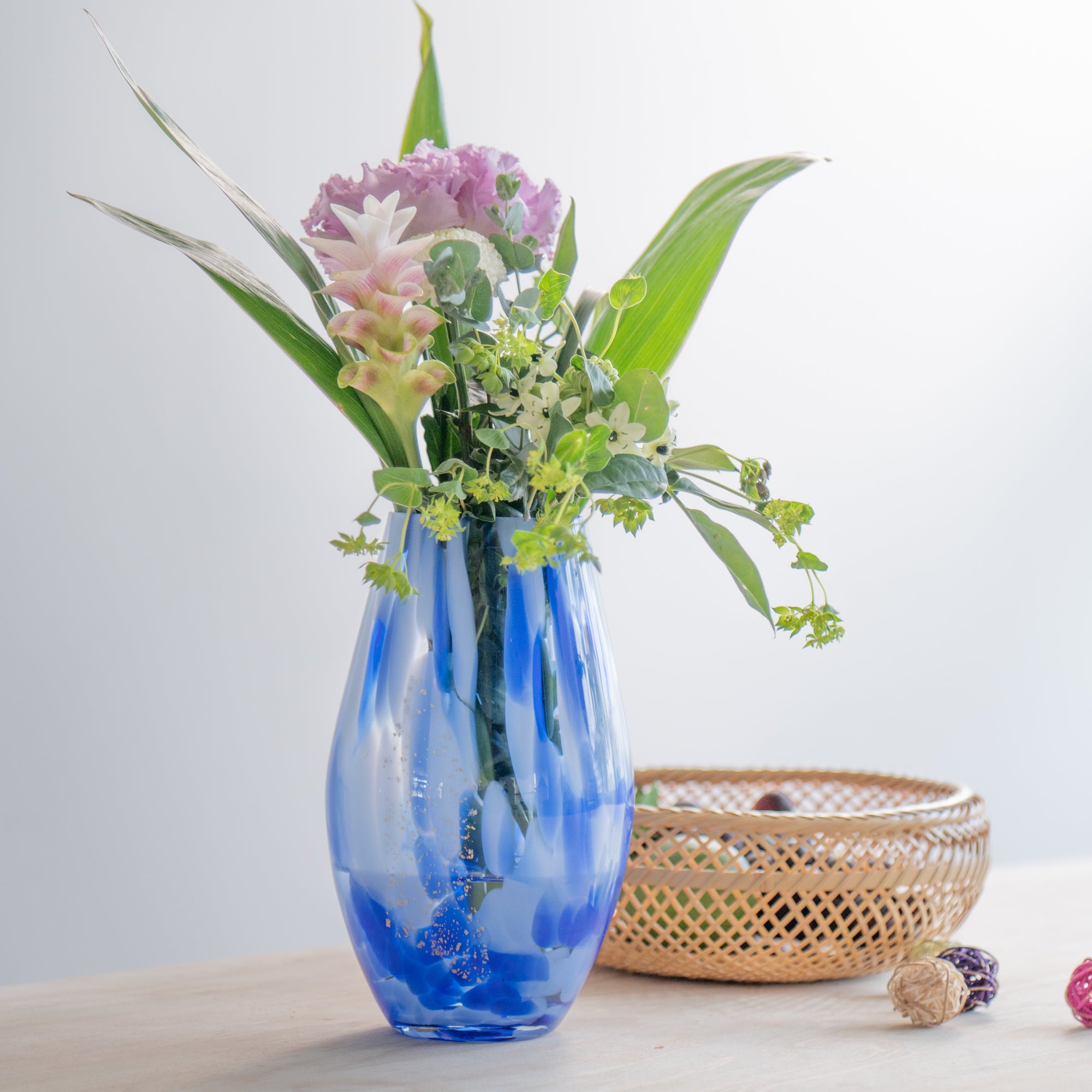 The Wind of Color Flower Vases