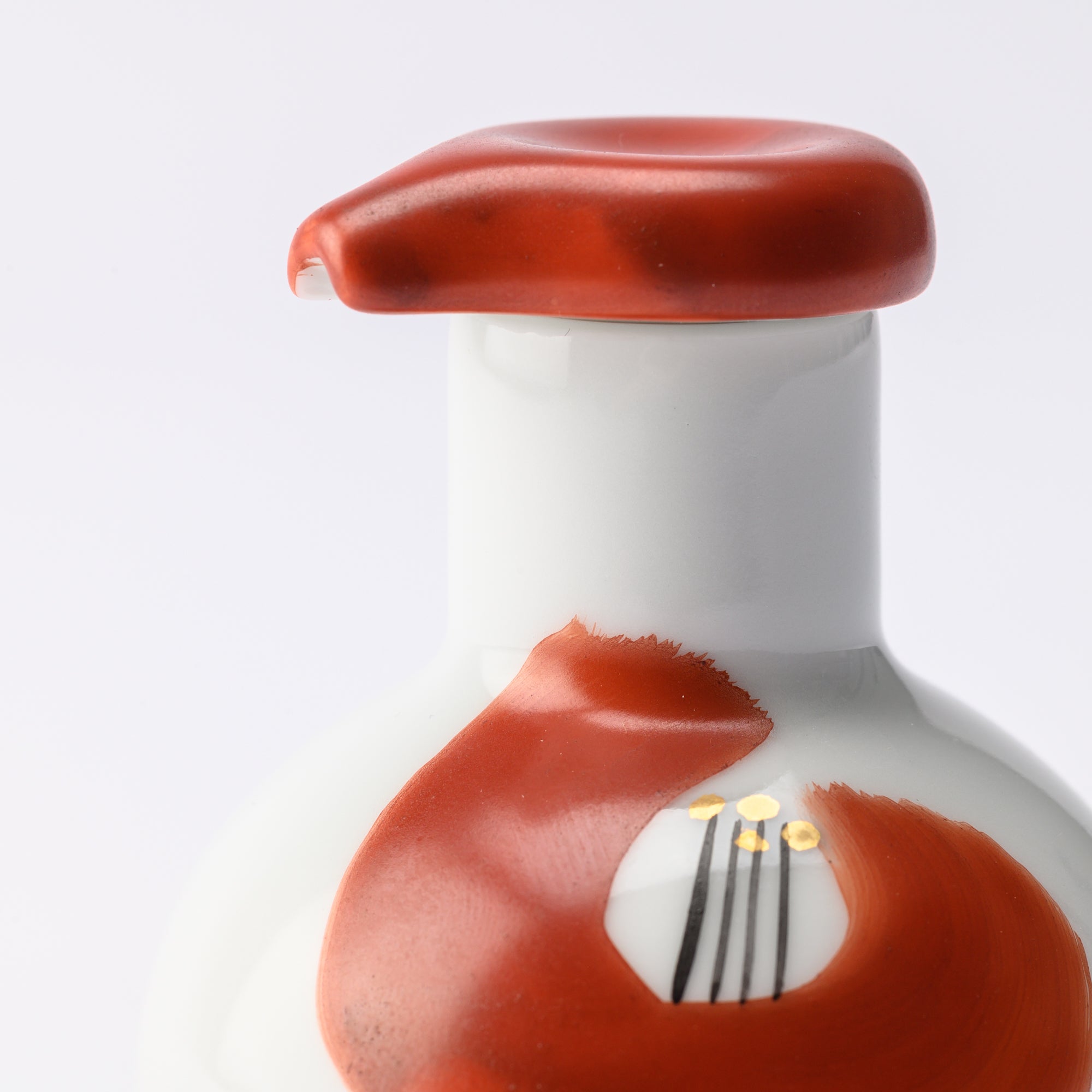 Camellia Soy Sauce Dispenser