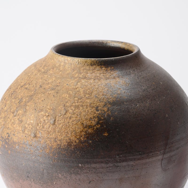 Hozan Kiln Goma Bizen Ware Round Flower Vase