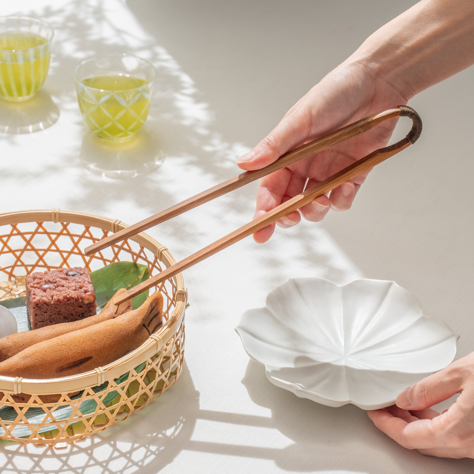 Bamboo Tongs 9.4 In
