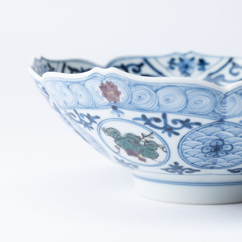 Myousen Toubou Auspicious Pattern Sakura-Shaped Kutani Bowl 6.7 in