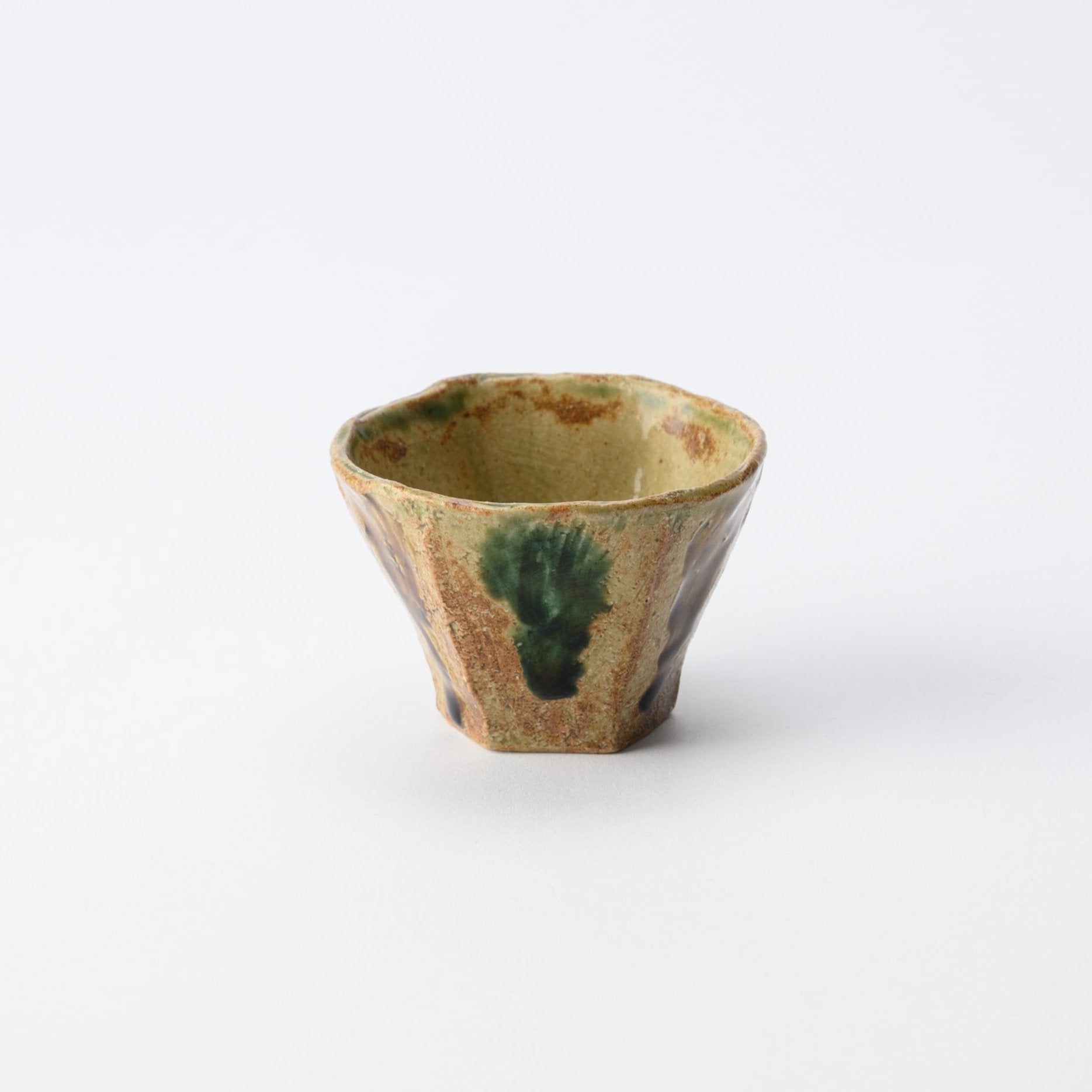 Musashi Kiln Bicolor Mino Ware Hexagonal Guinomi Sake Cup