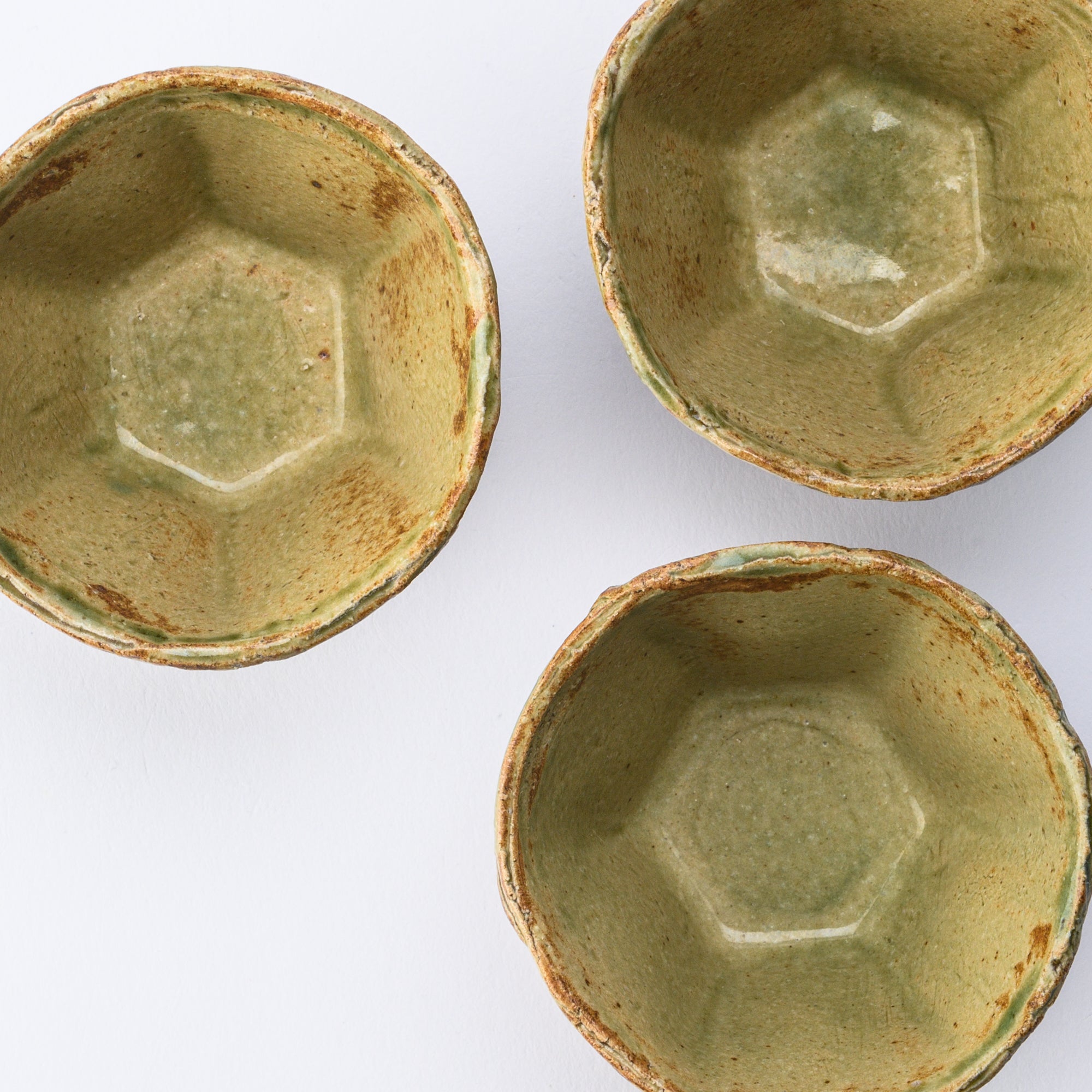 Musashi Kiln Bicolor Mino Ware Hexagonal Guinomi Sake Cup